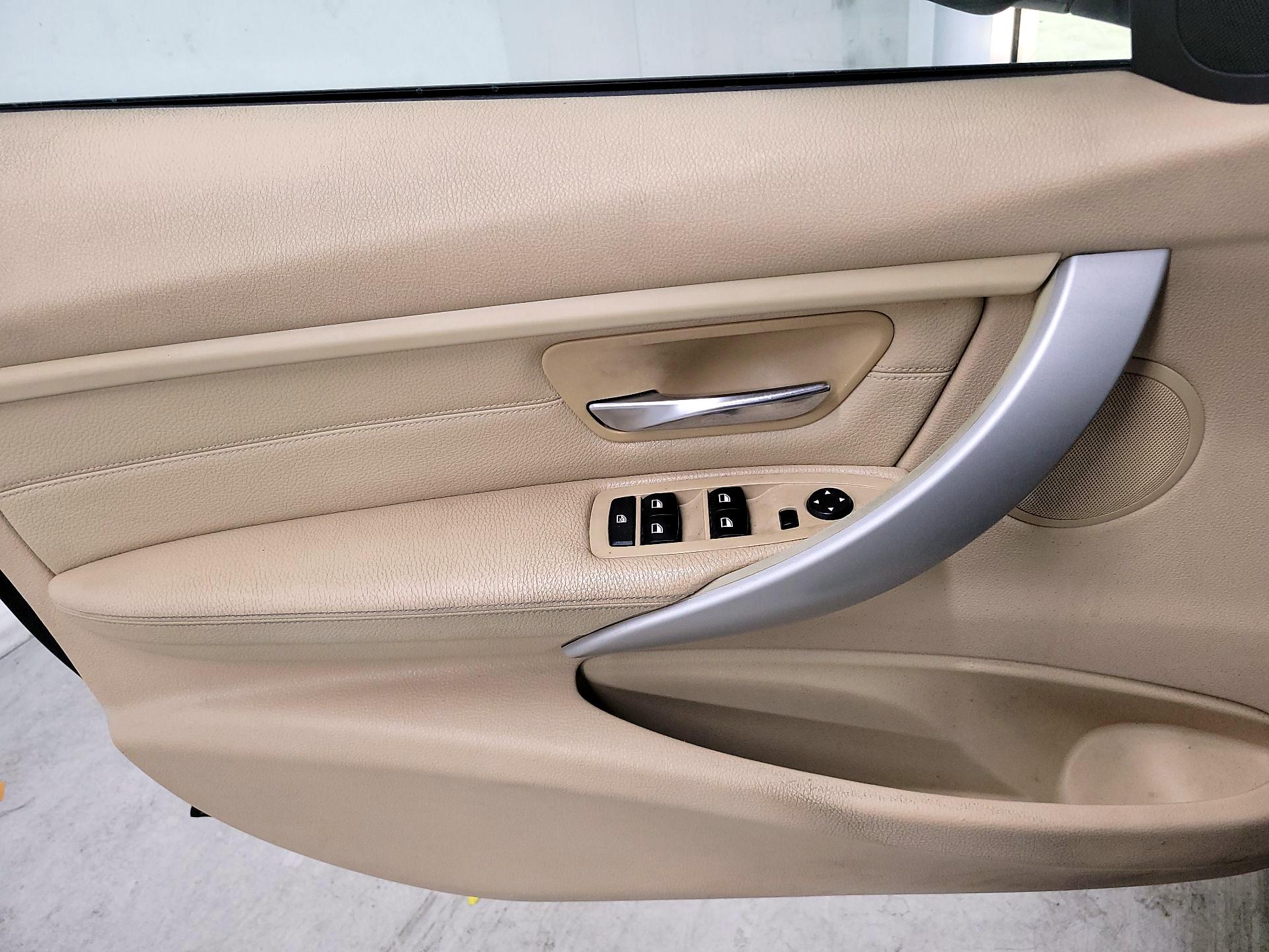 Thumbnail: 2014 BMW 3 Series - 12