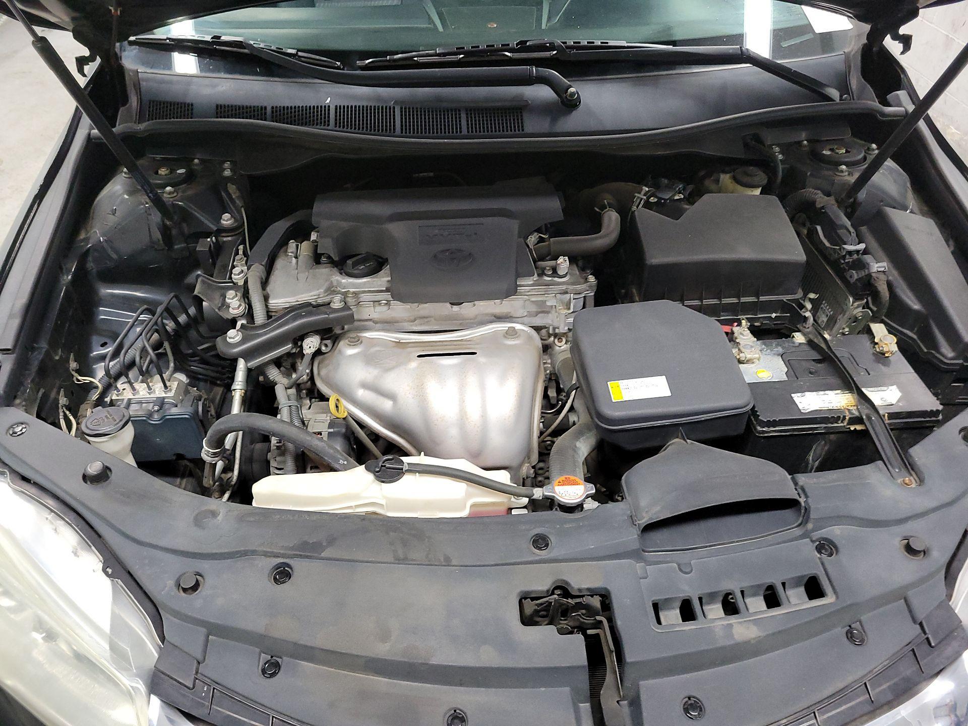 Thumbnail: 2016 Toyota Camry - 17