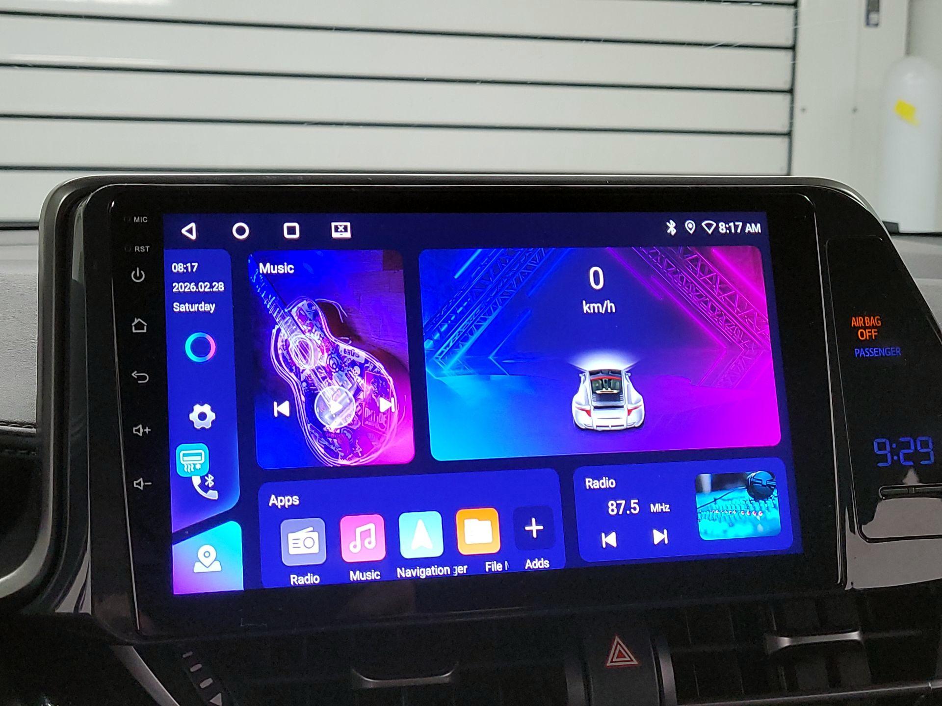 Thumbnail: 2018 Toyota C-HR - 14