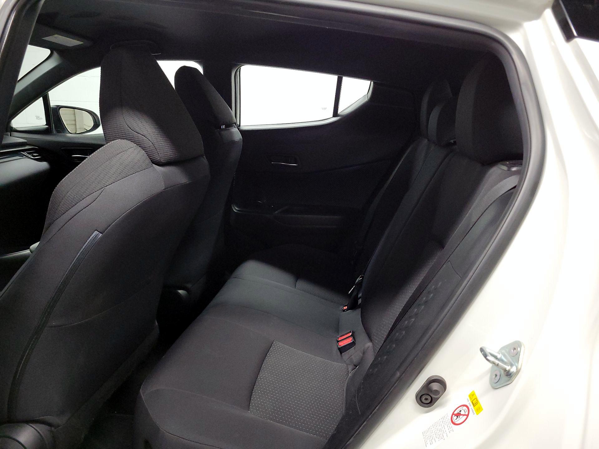 Thumbnail: 2018 Toyota C-HR - 17