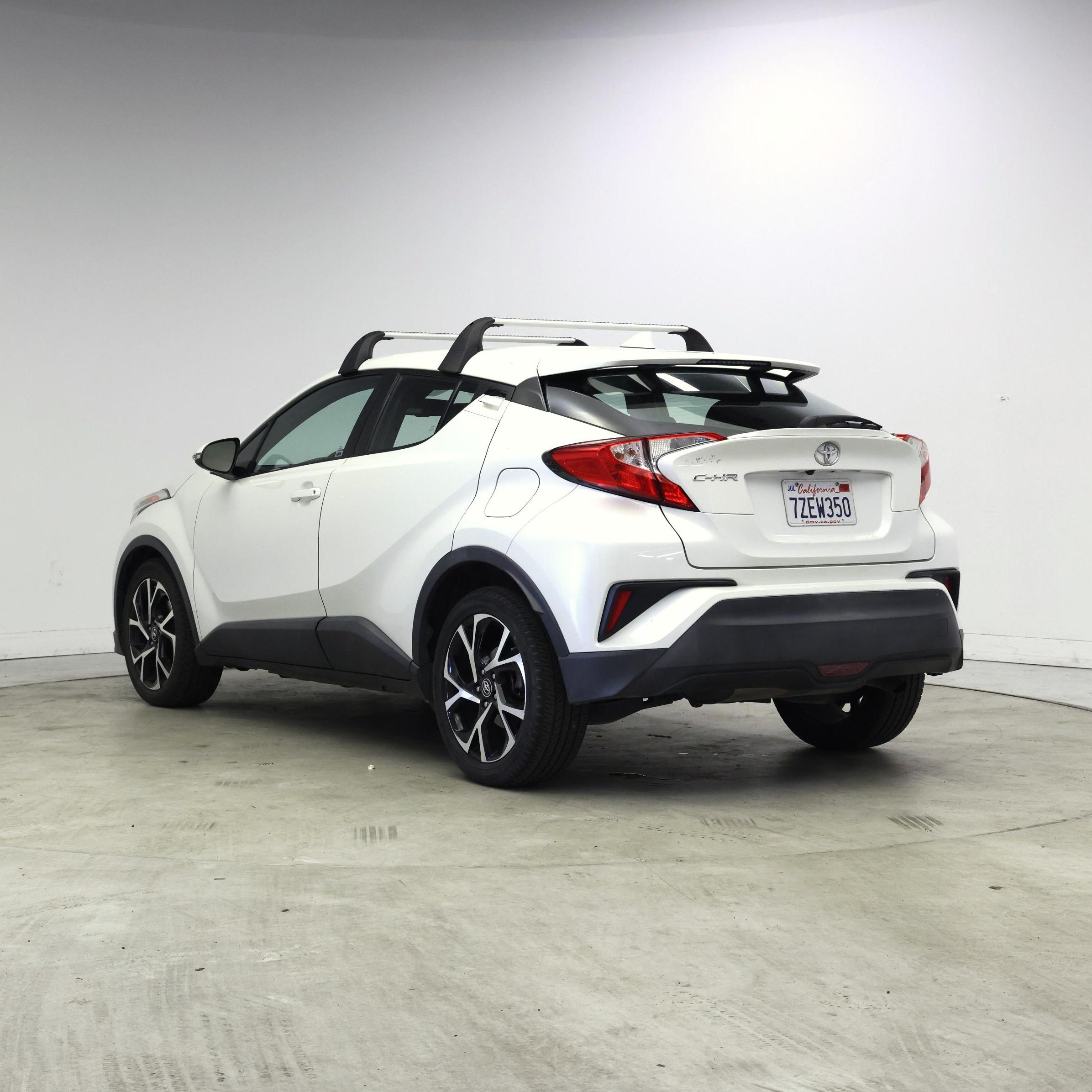 Thumbnail: 2018 Toyota C-HR - 2