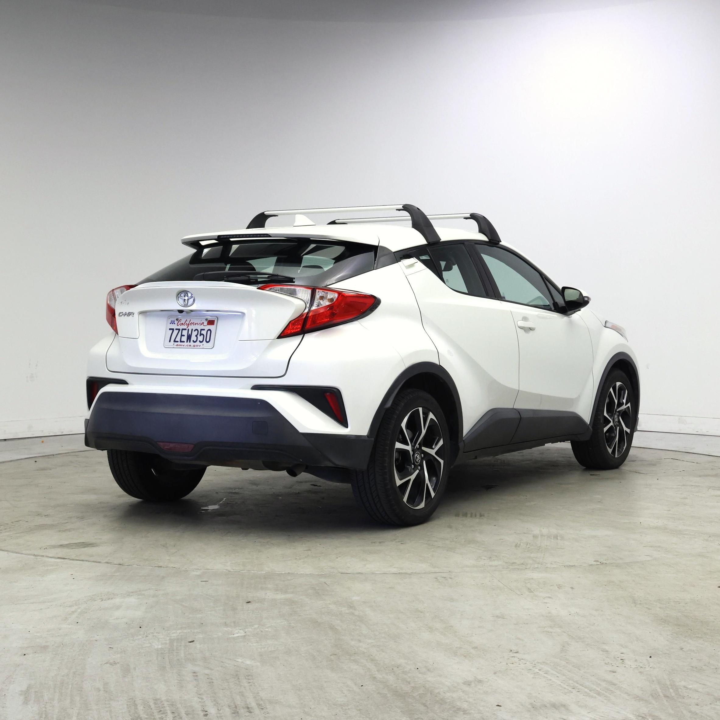 Thumbnail: 2018 Toyota C-HR - 8