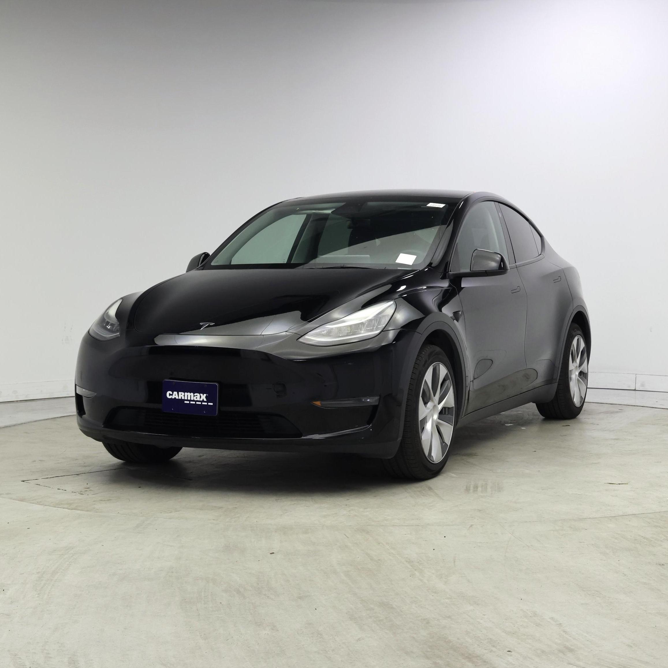 Thumbnail: 2023 Tesla Model Y - 4