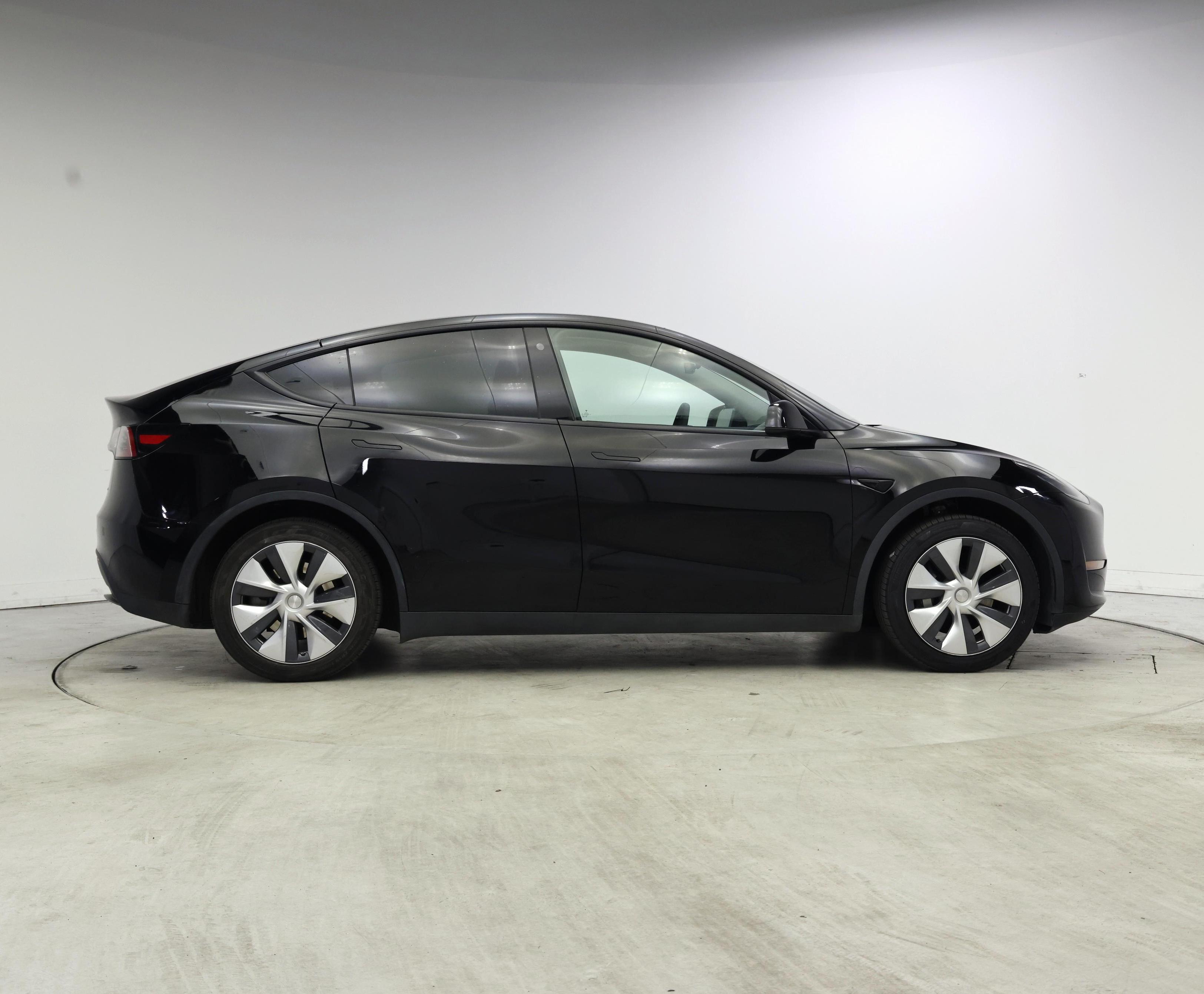 Thumbnail: 2023 Tesla Model Y - 7