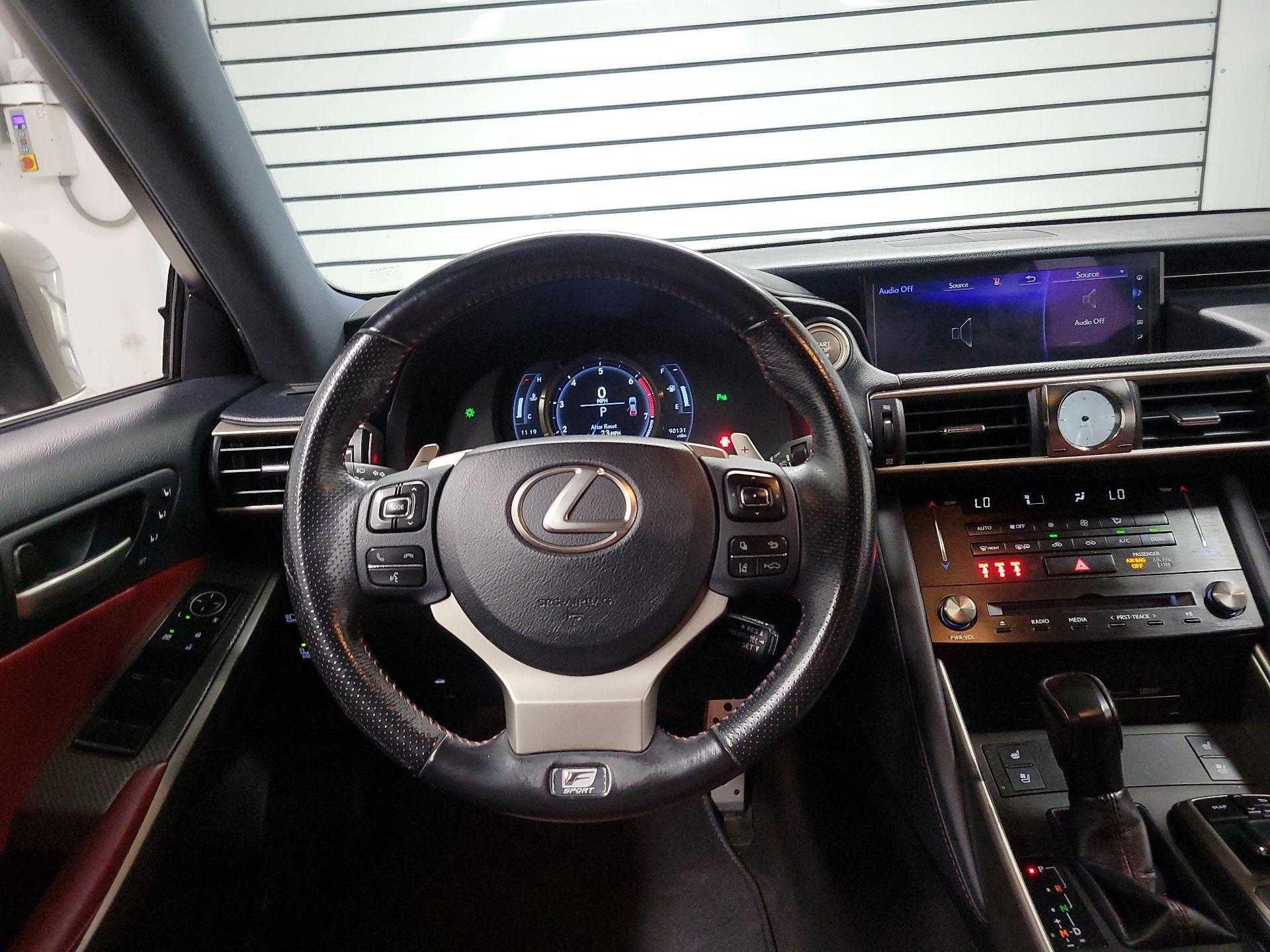 Thumbnail: 2018 Lexus IS - 10