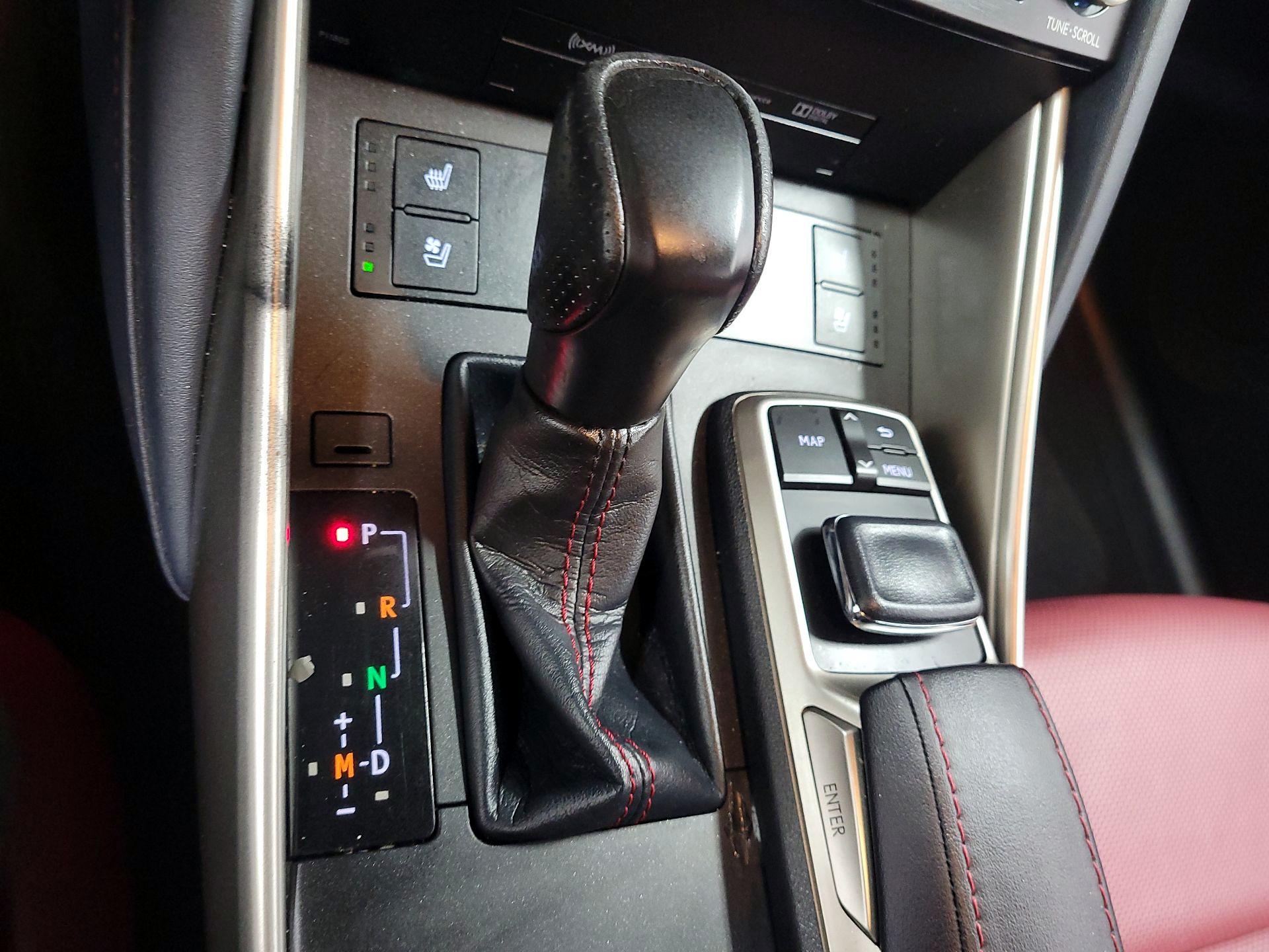 Thumbnail: 2018 Lexus IS - 16