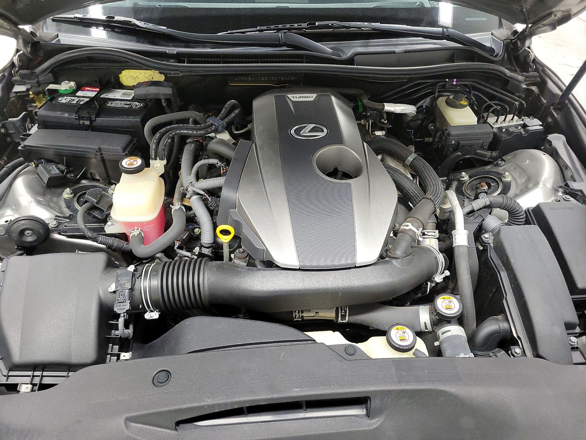 Thumbnail: 2018 Lexus IS - 19