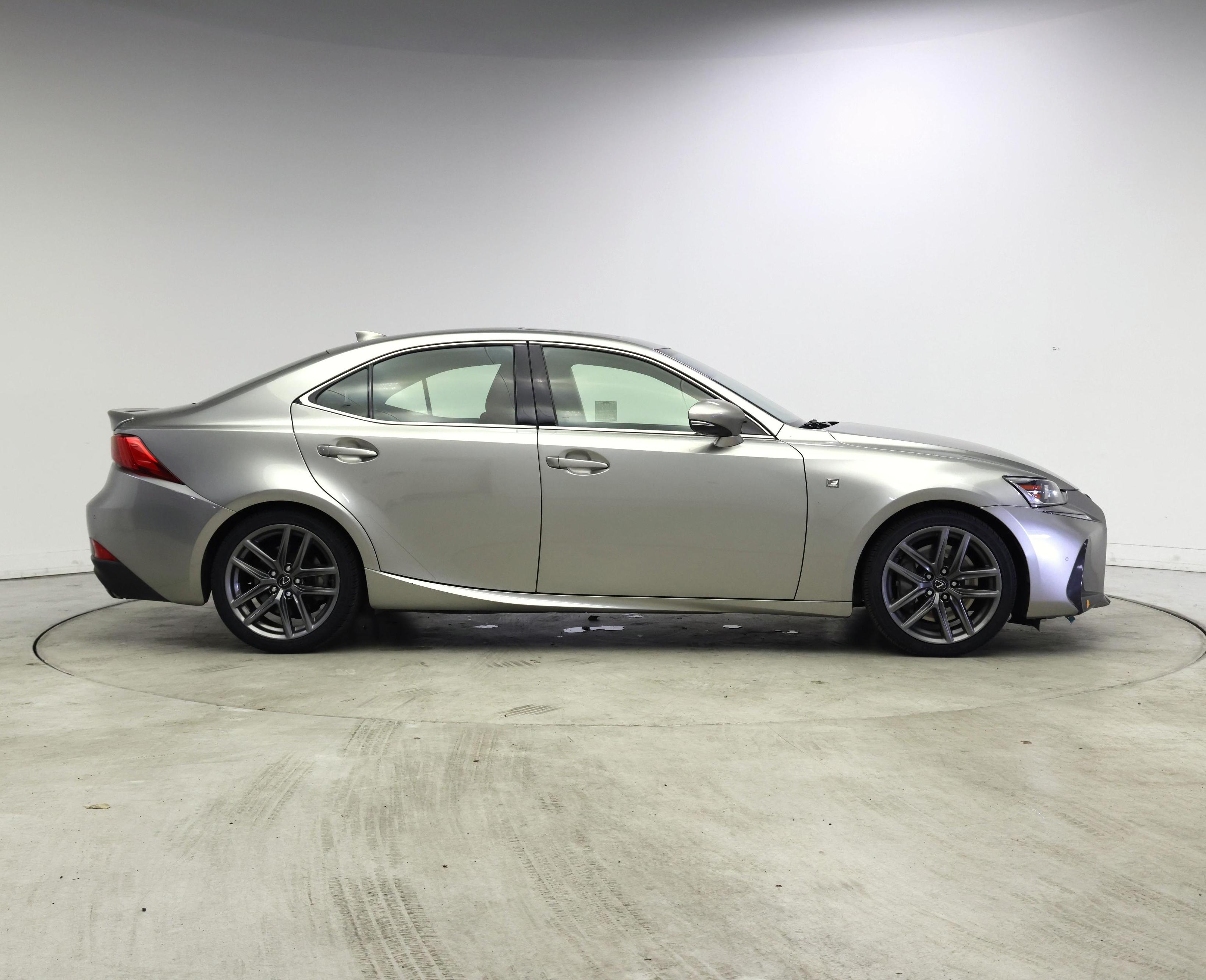 Thumbnail: 2018 Lexus IS - 7