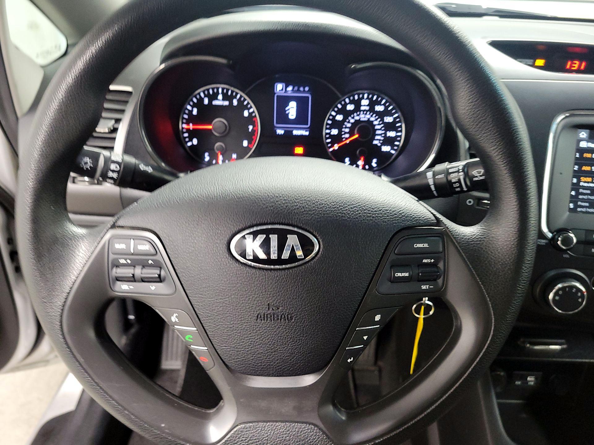 Thumbnail: 2018 Kia Forte - 10