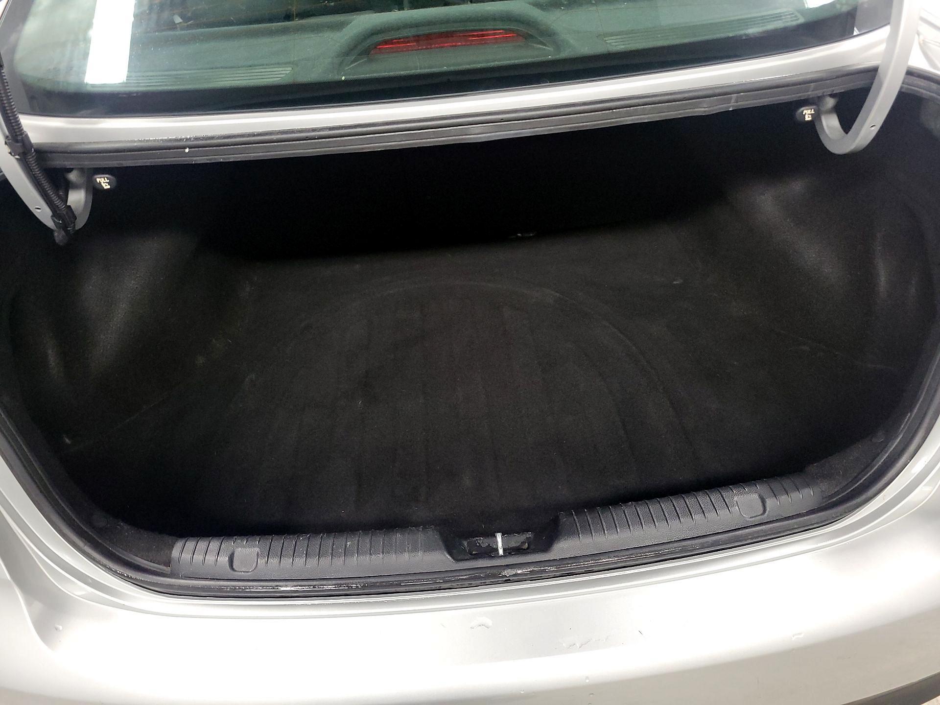 Thumbnail: 2018 Kia Forte - 20