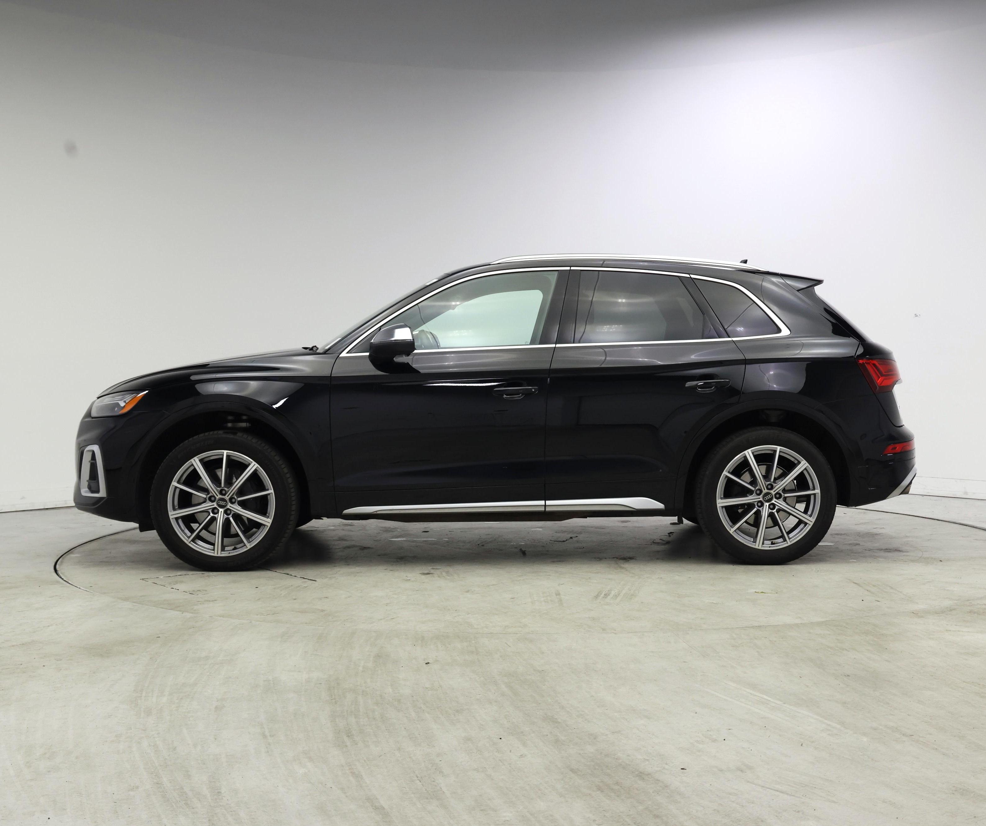 Thumbnail: 2022 Audi SQ5 - 3