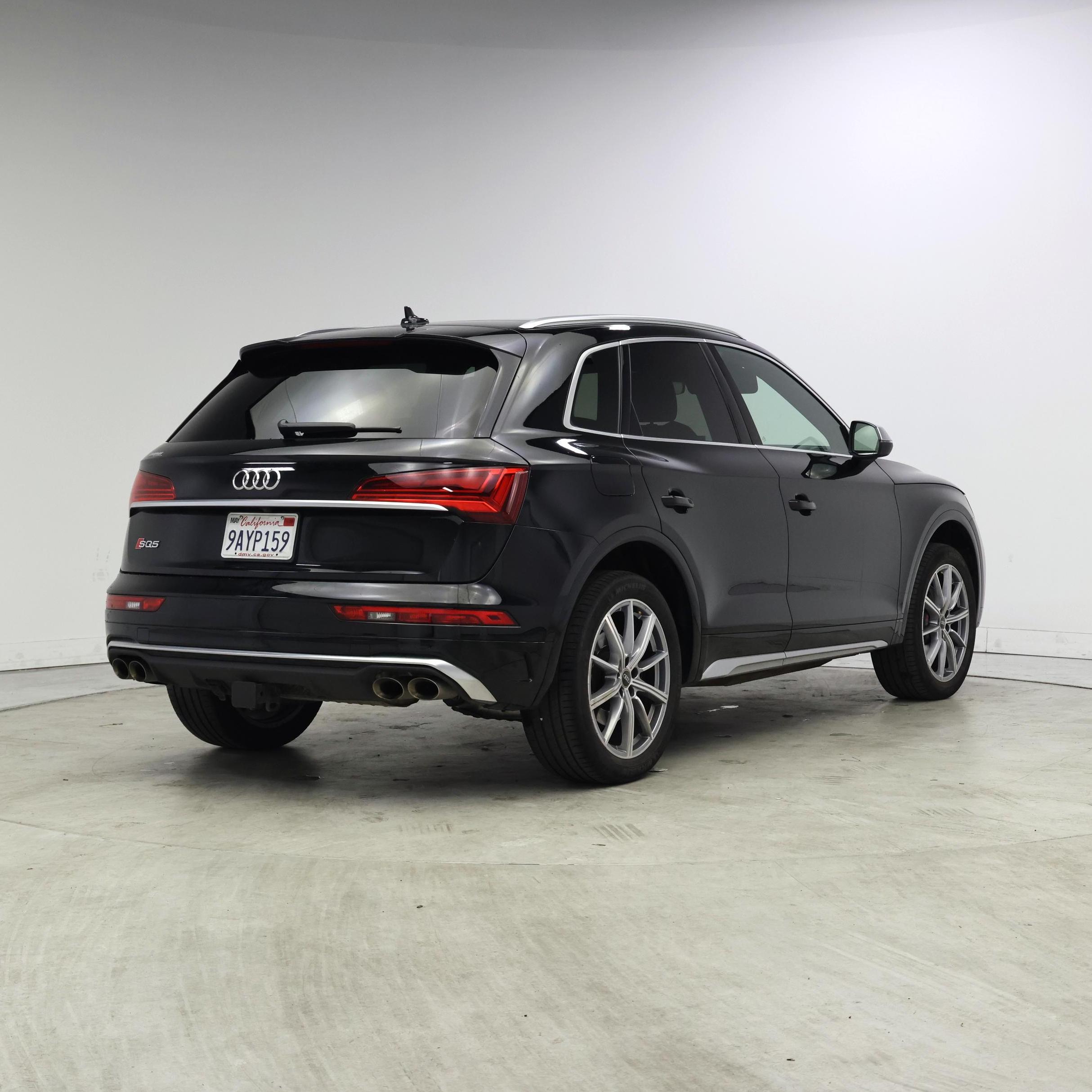 Thumbnail: 2022 Audi SQ5 - 8