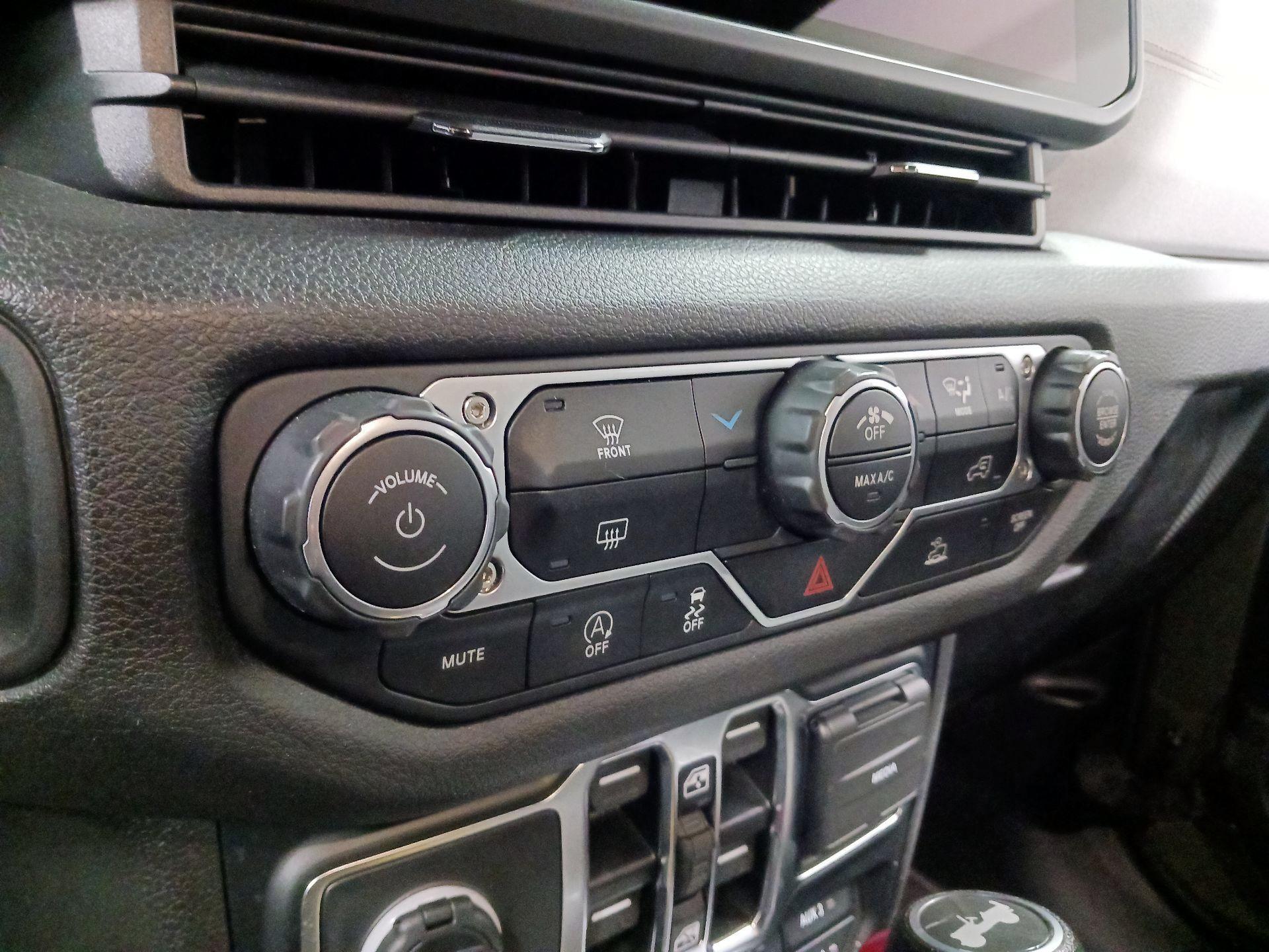 Thumbnail: 2024 Jeep Wrangler - 16