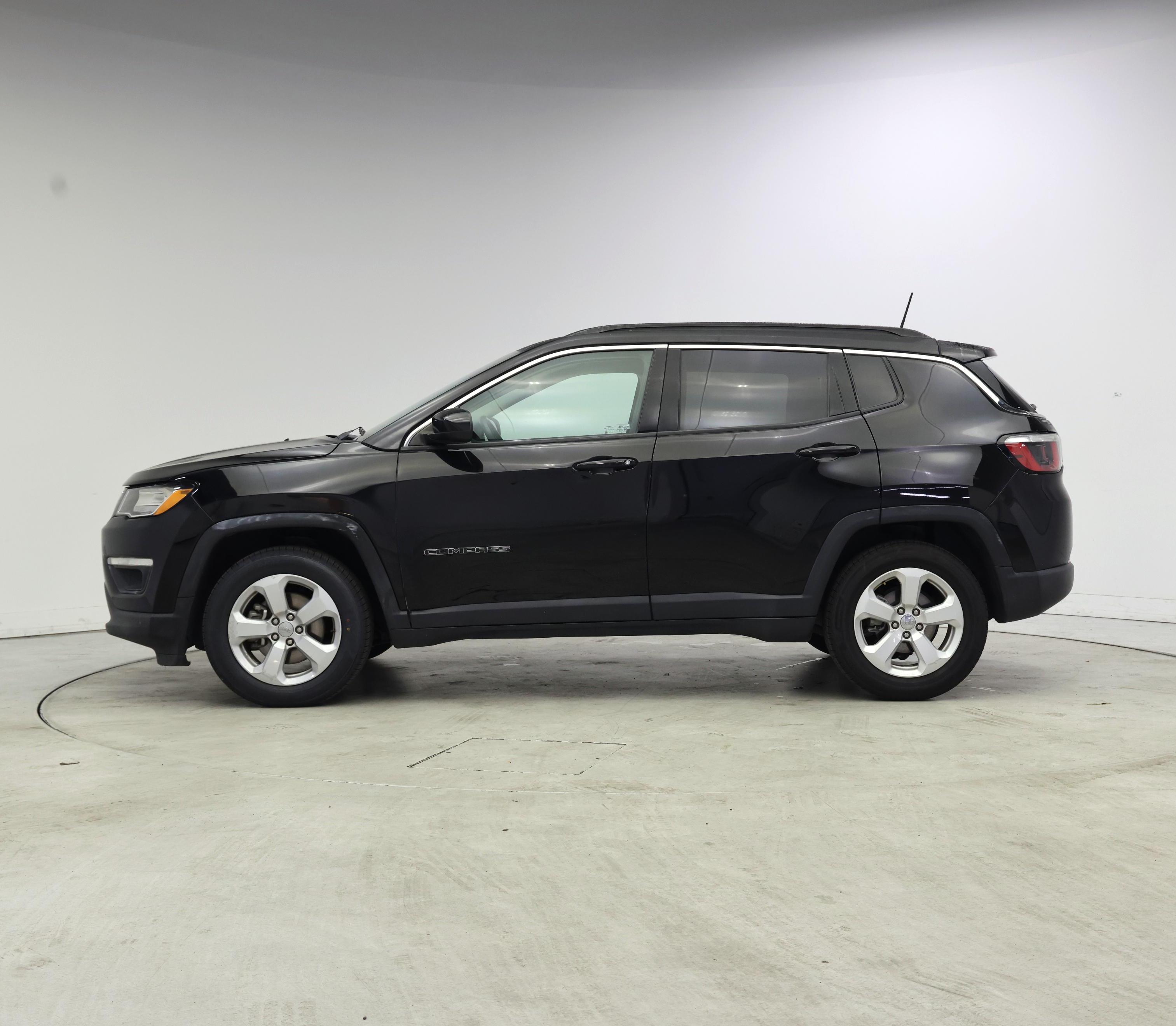 Thumbnail: 2018 Jeep Compass - 3