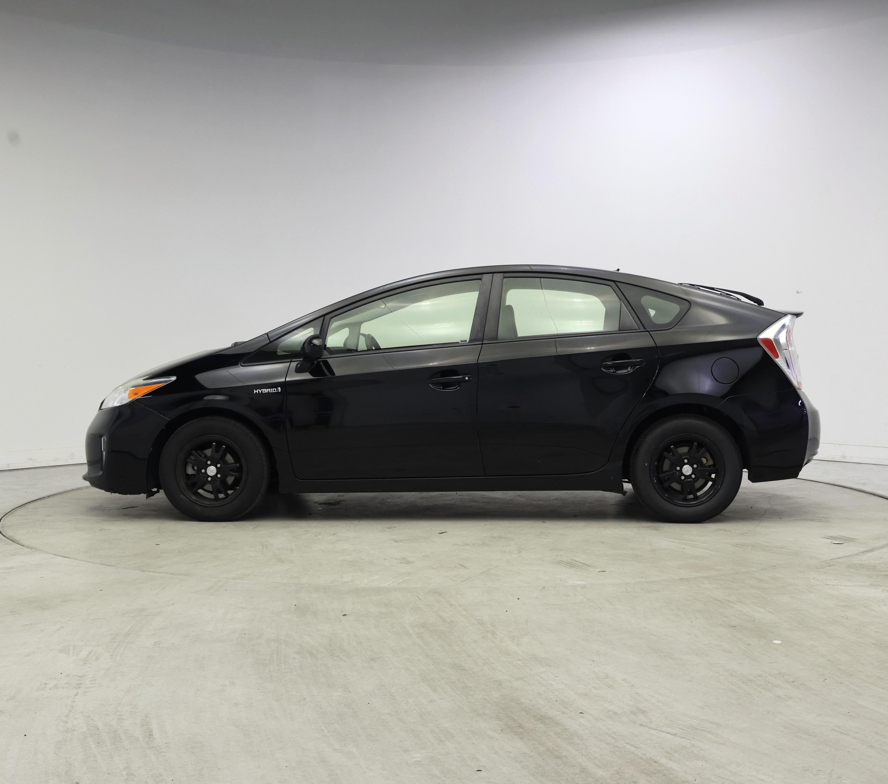 Thumbnail: 2015 Toyota Prius - 3