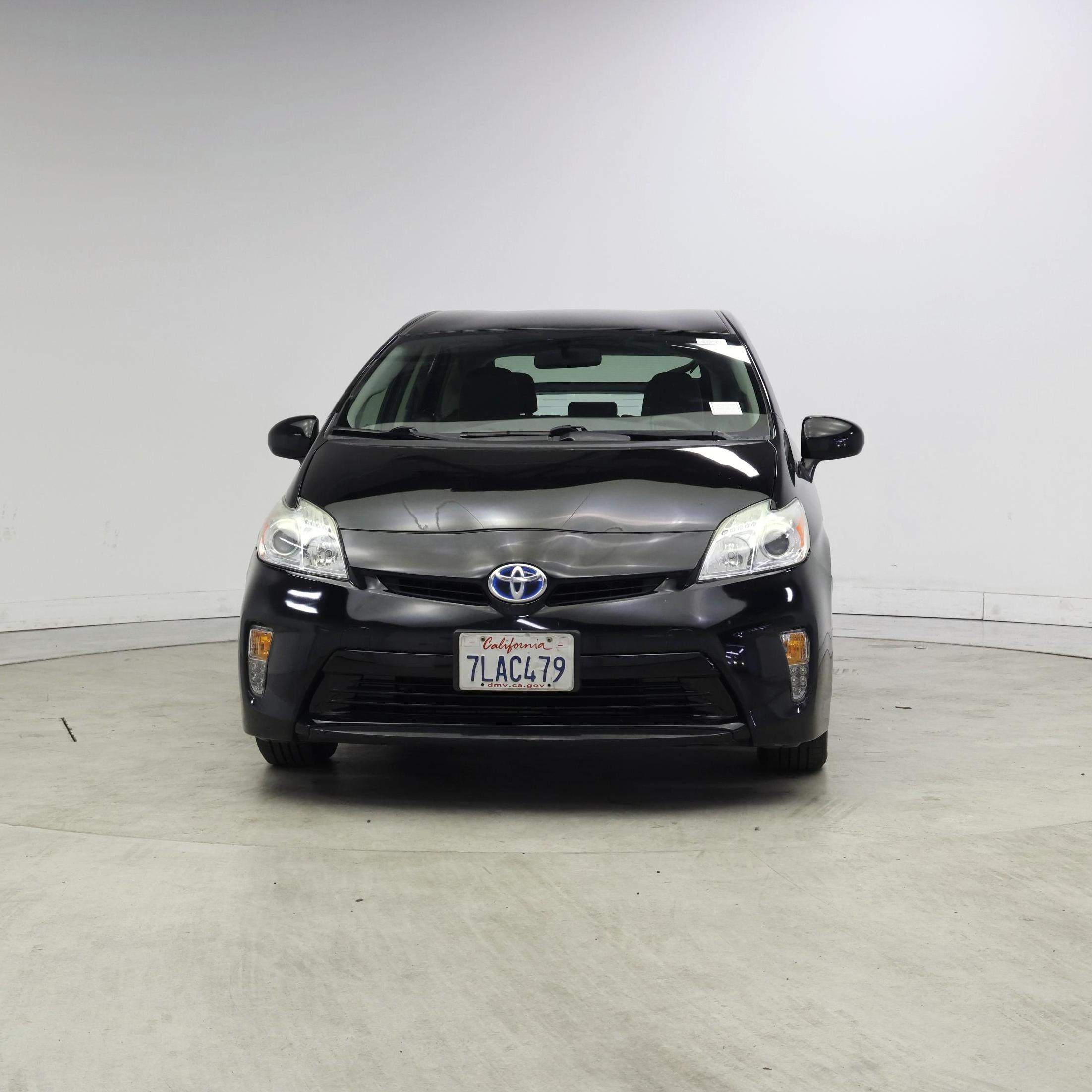 Thumbnail: 2015 Toyota Prius - 5