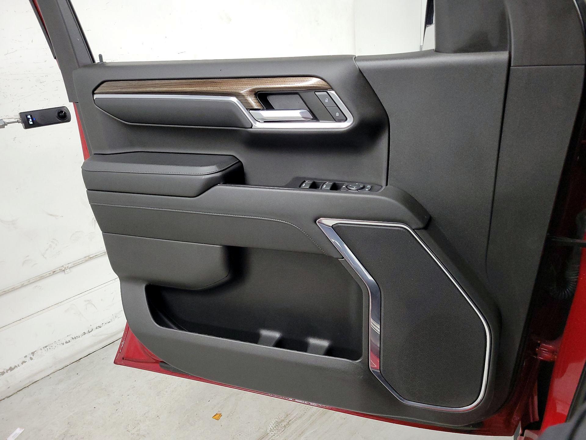 Thumbnail: 2023 Chevrolet Silverado 1500 - 12