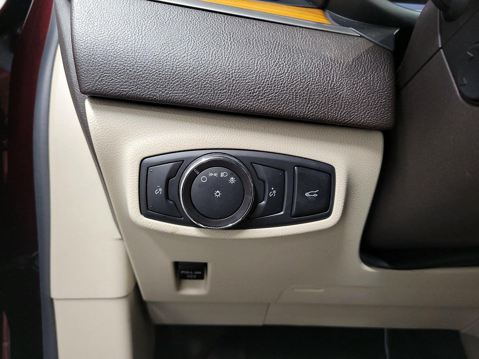 Thumbnail: 2018 Lincoln MKC - 13