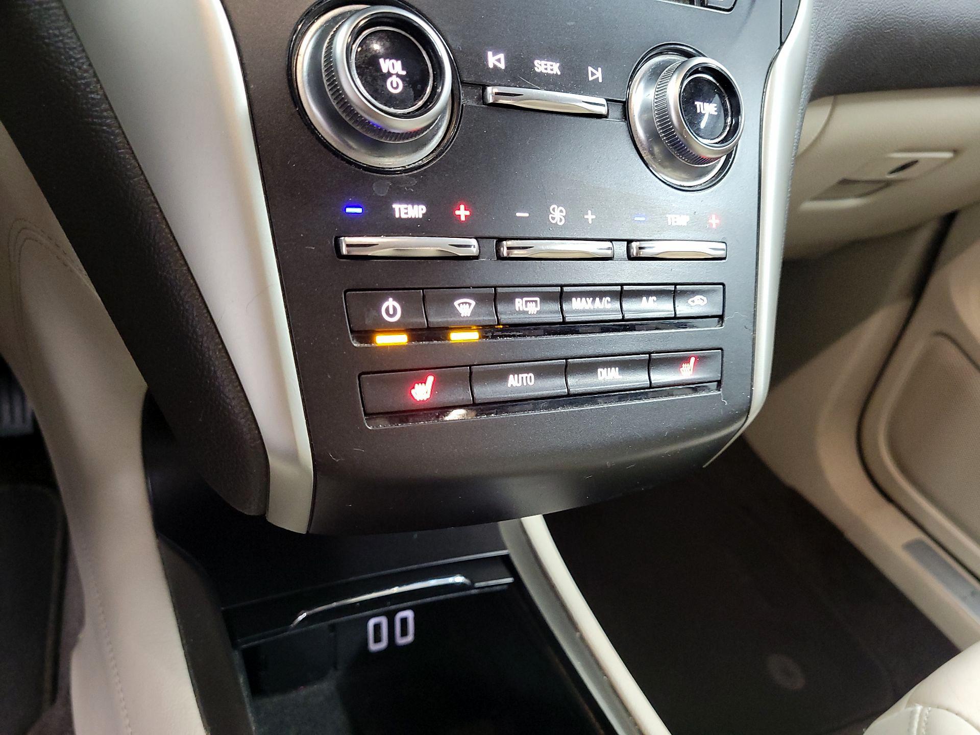 Thumbnail: 2018 Lincoln MKC - 17