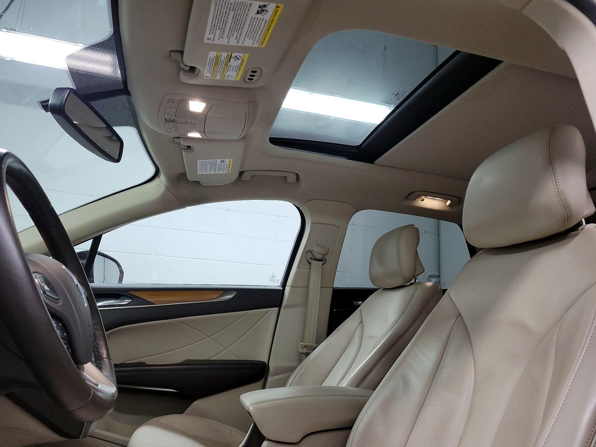 Thumbnail: 2018 Lincoln MKC - 20