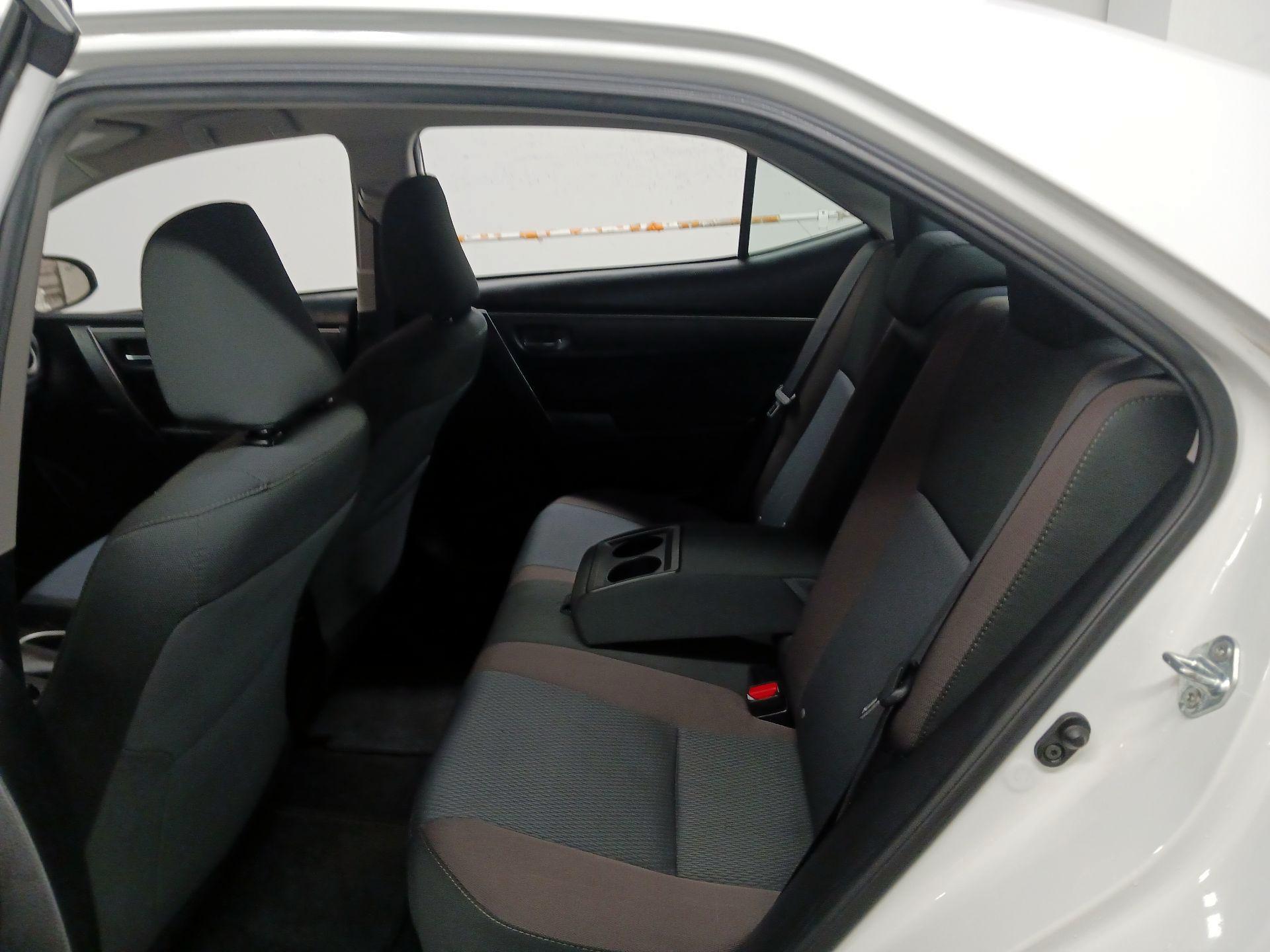 Thumbnail: 2017 Toyota Corolla - 16