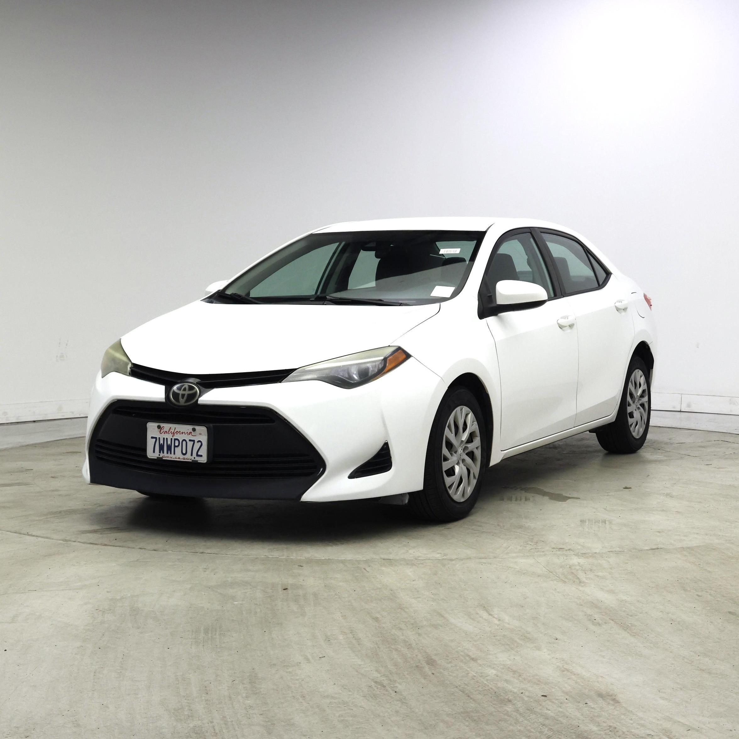 Thumbnail: 2017 Toyota Corolla - 4