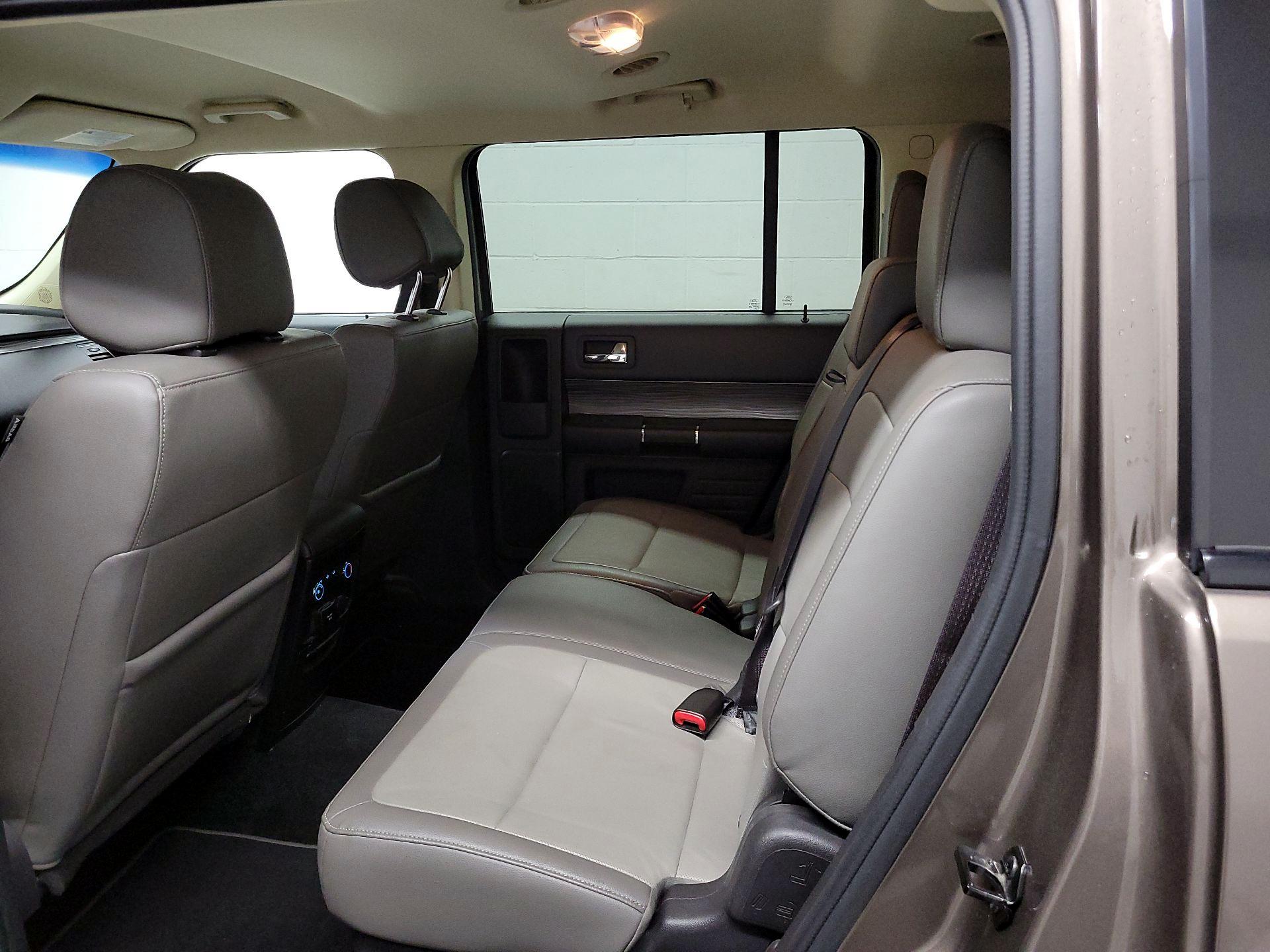 Thumbnail: 2019 Ford Flex - 17