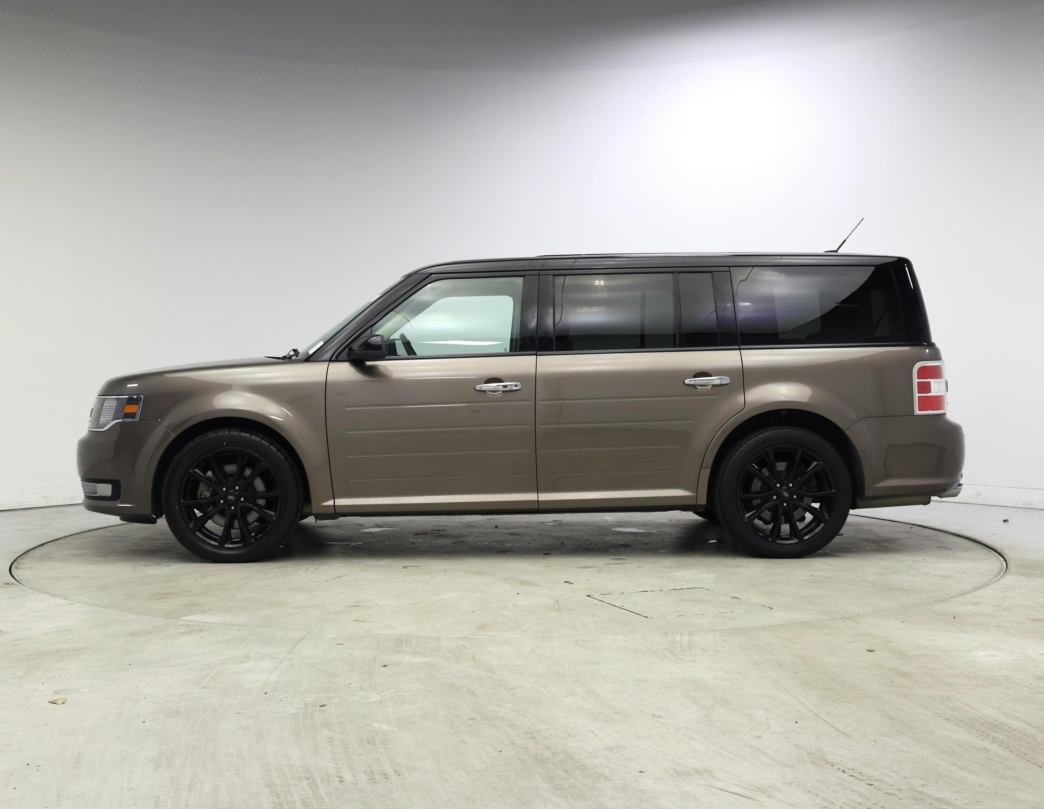 Thumbnail: 2019 Ford Flex - 3