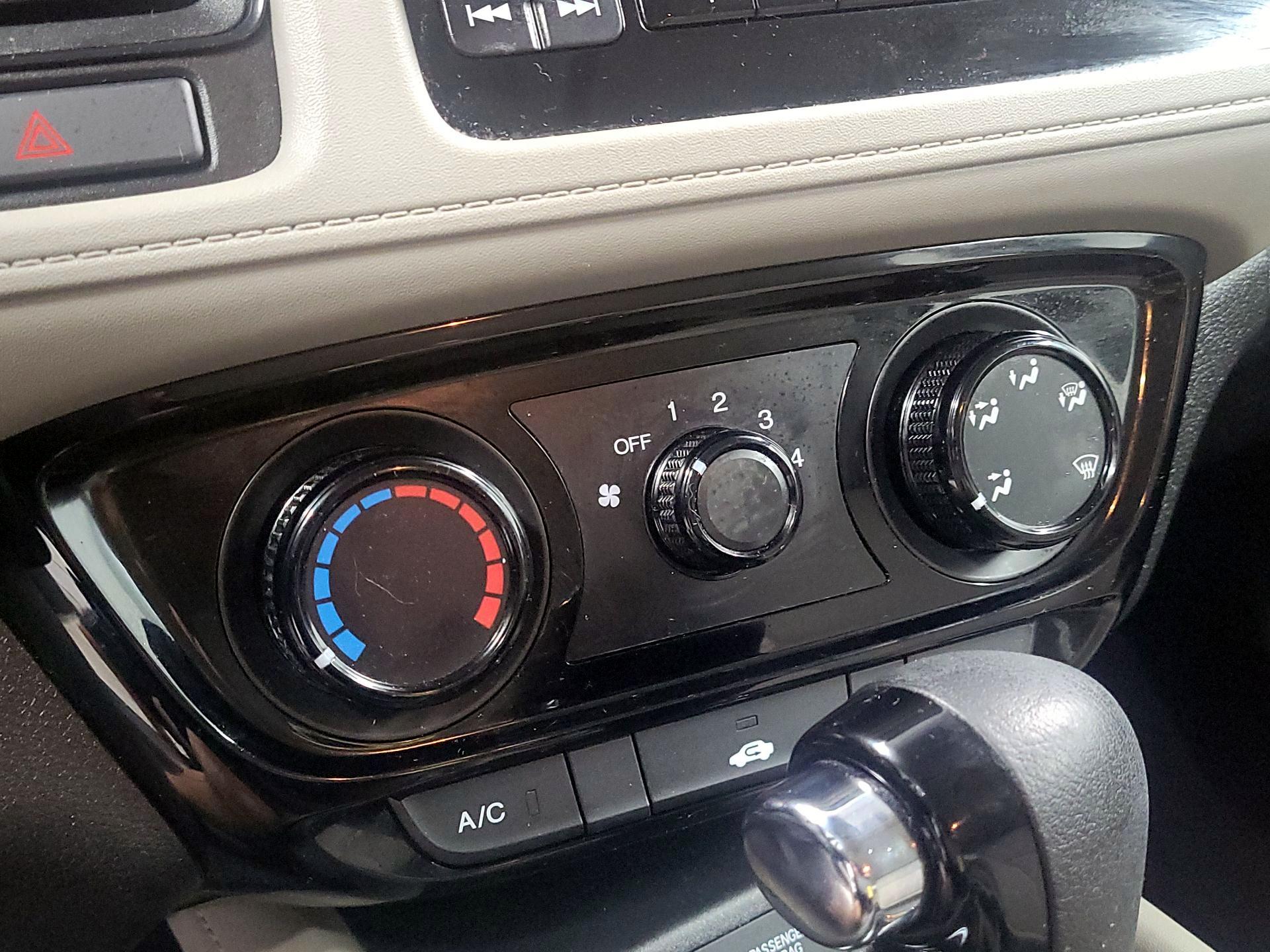 Thumbnail: 2018 Honda HR-V - 16