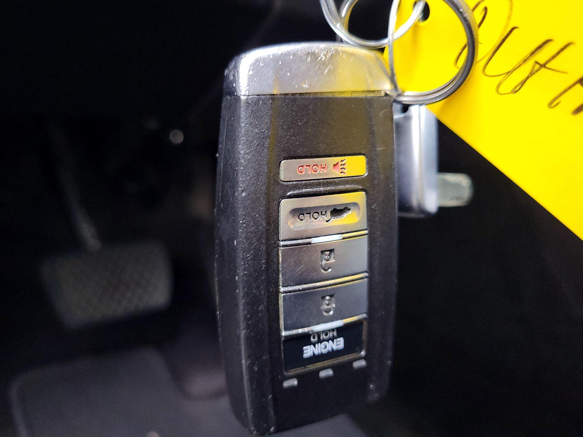 Thumbnail: 2019 Acura MDX - 19