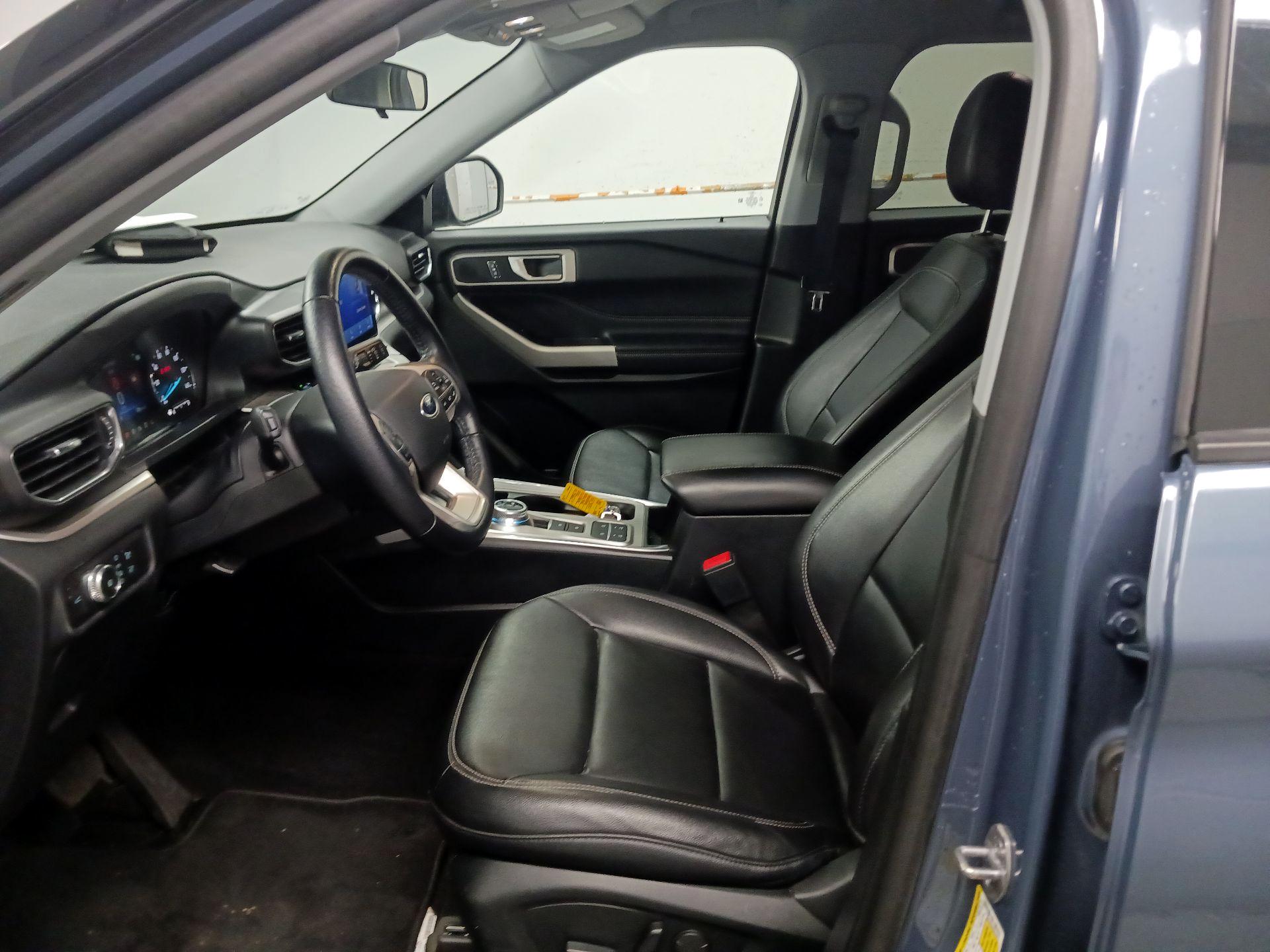 Thumbnail: 2021 Ford Explorer - 11