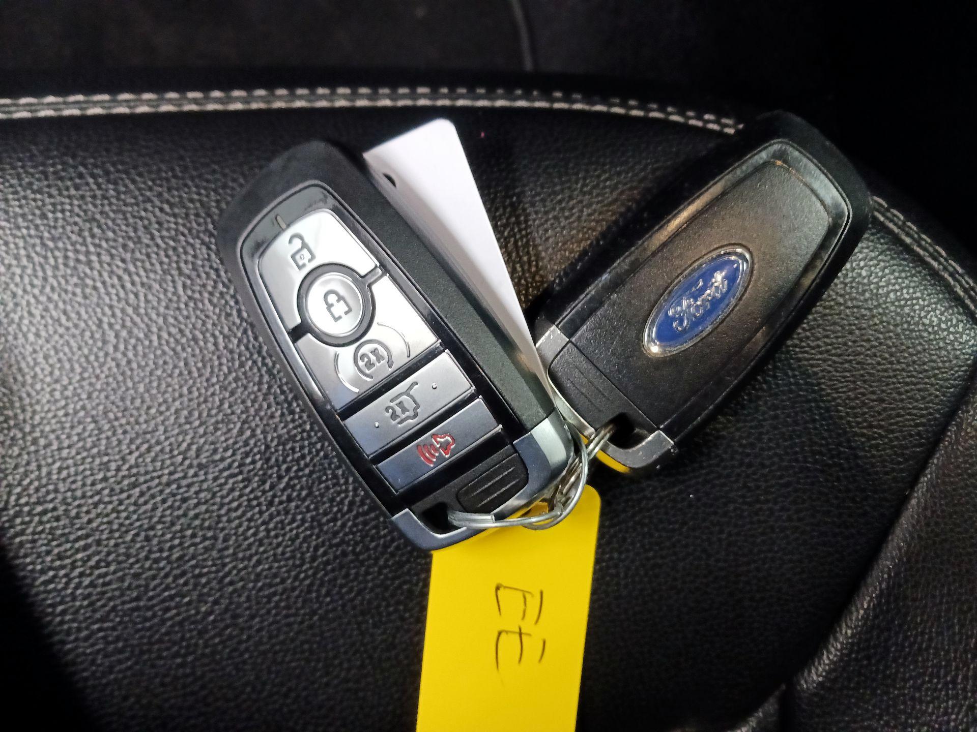 Thumbnail: 2021 Ford Explorer - 19