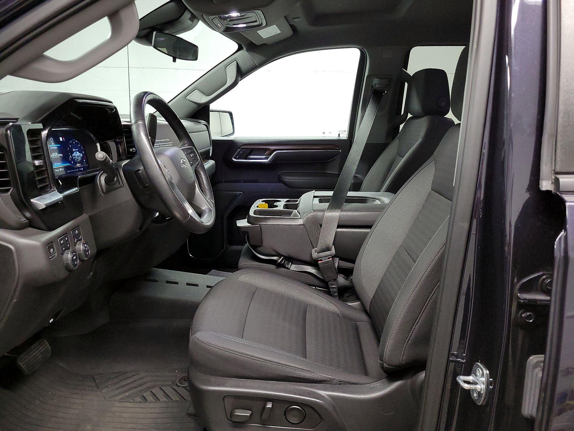 Thumbnail: 2022 Chevrolet Silverado 1500 - 11