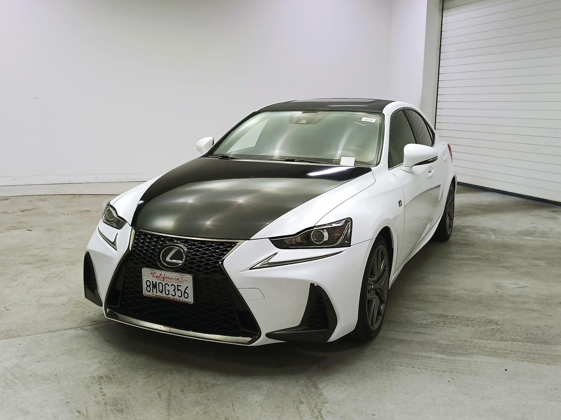 Thumbnail: 2017 Lexus IS - 3