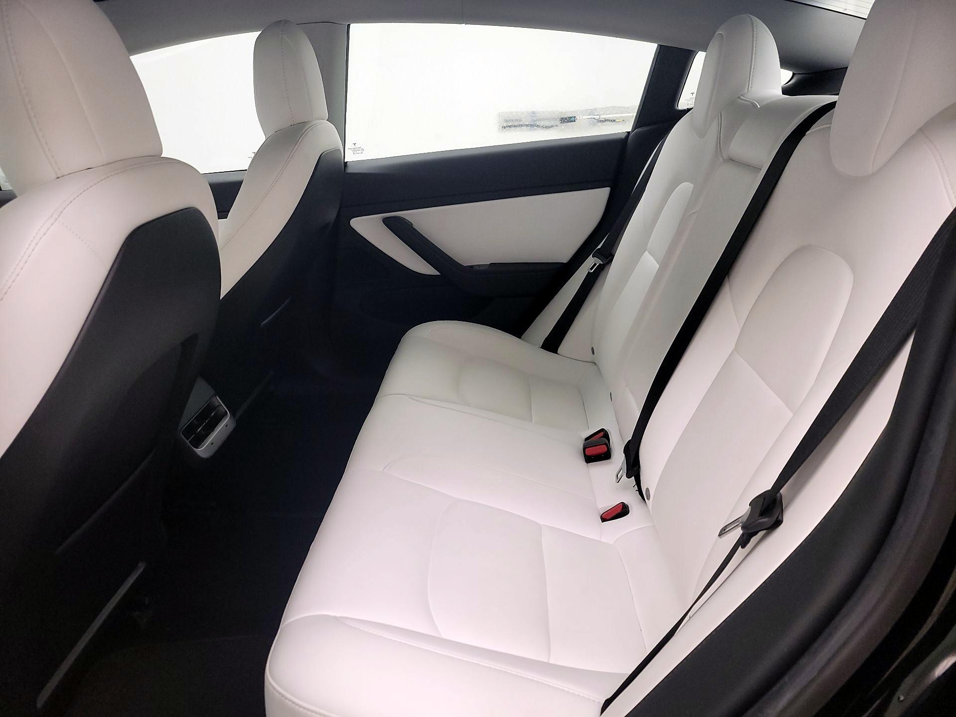 Thumbnail: 2020 Tesla Model 3 - 18