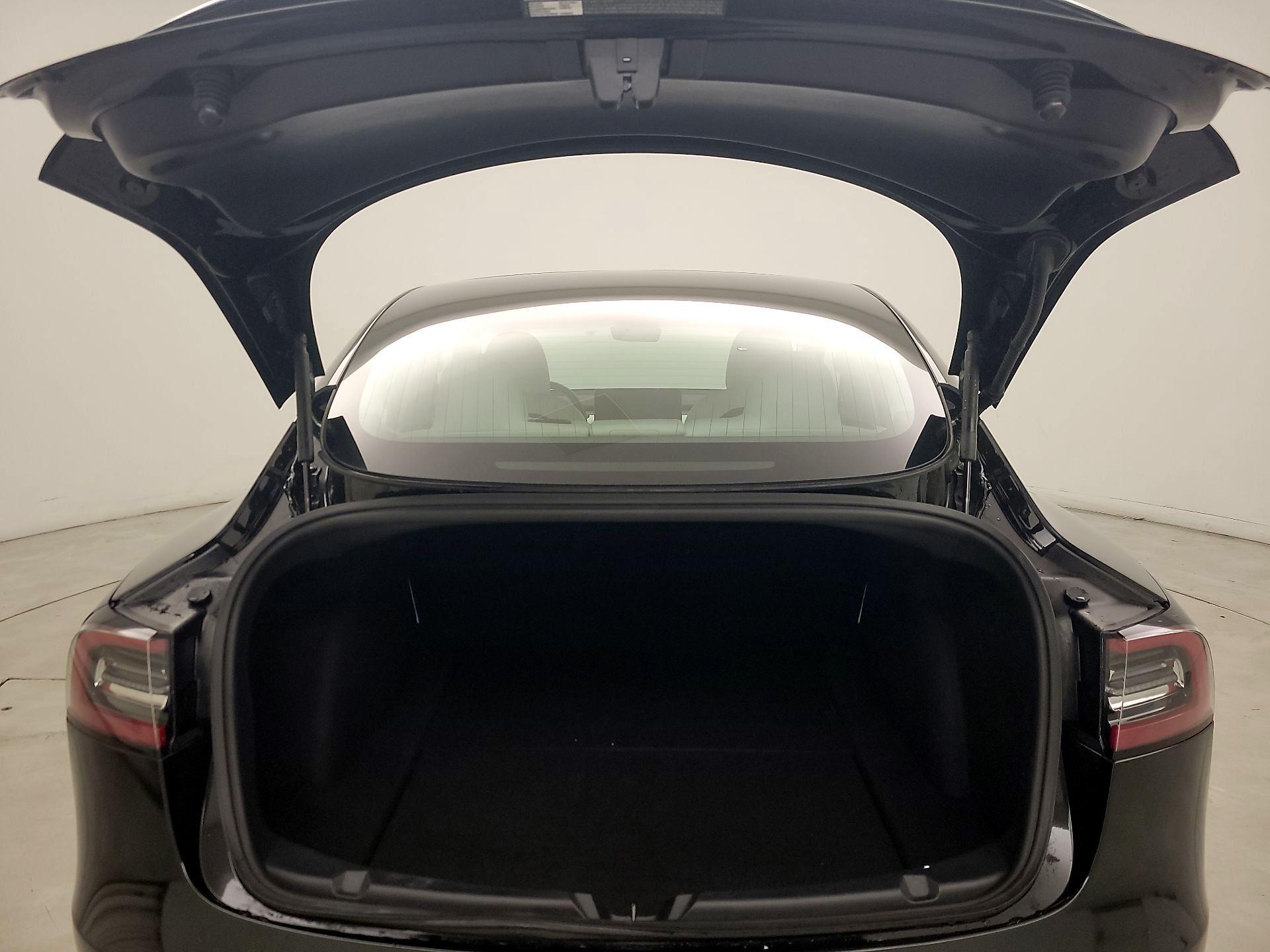 Thumbnail: 2020 Tesla Model 3 - 19