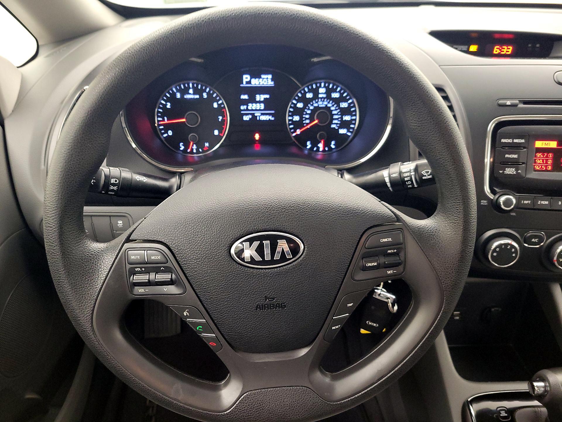 Thumbnail: 2018 Kia Forte - 10