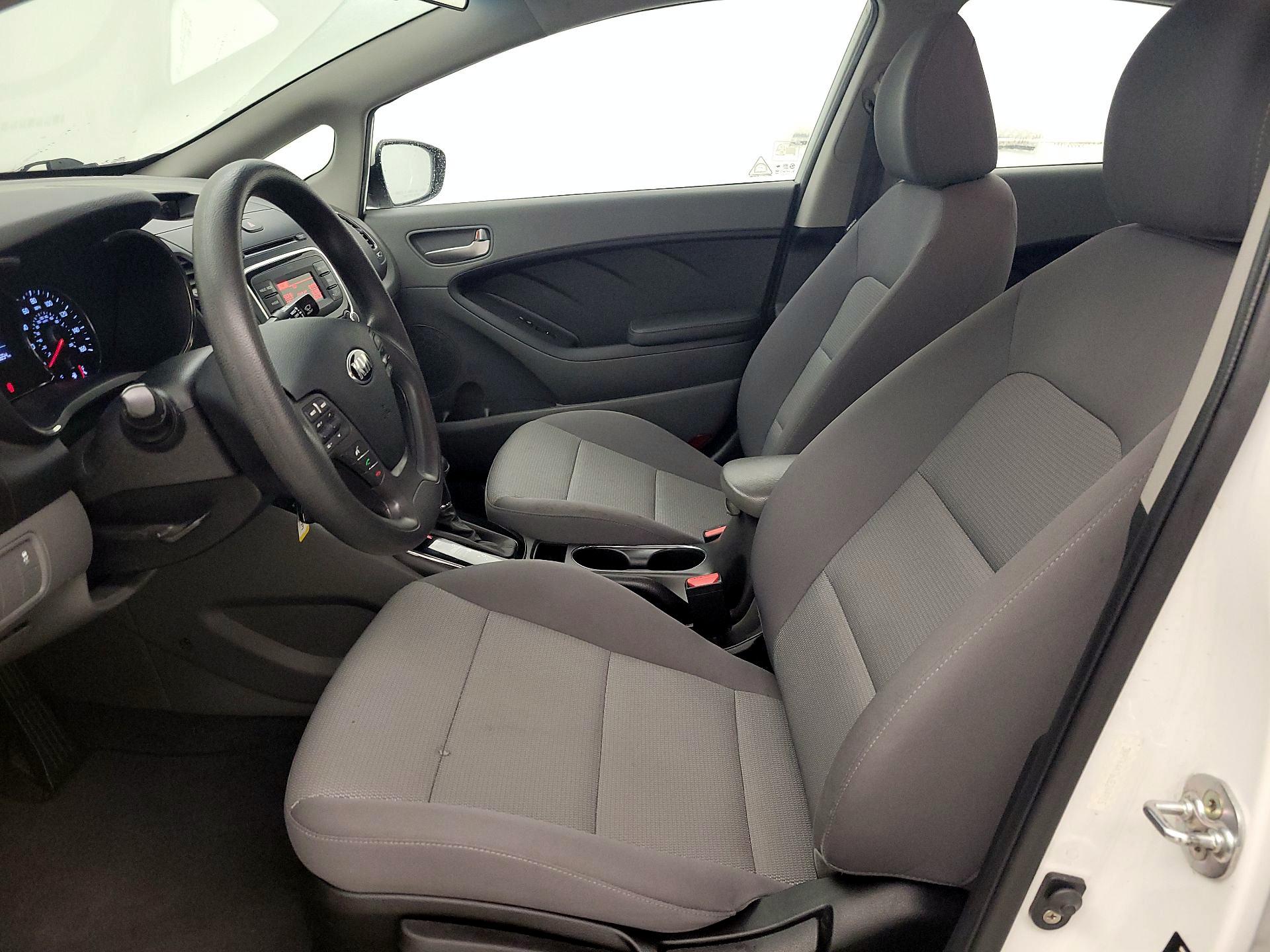 Thumbnail: 2018 Kia Forte - 11