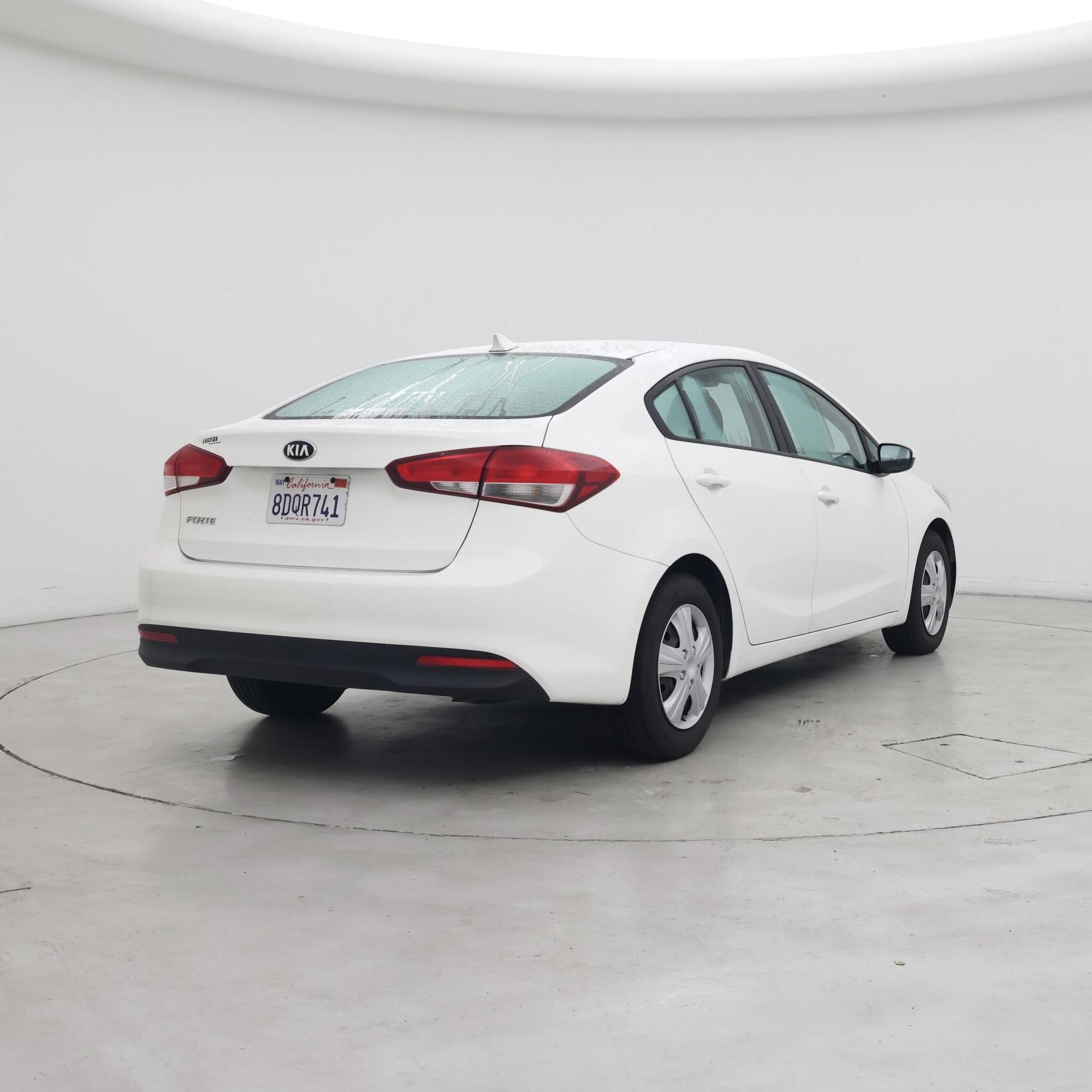 Thumbnail: 2018 Kia Forte - 8