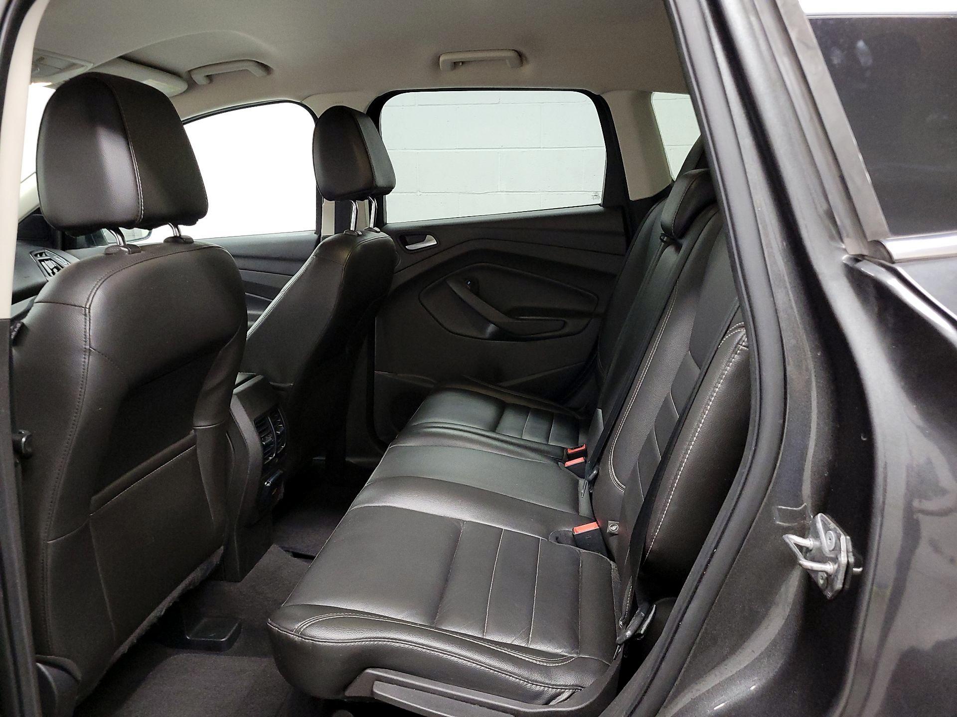 Thumbnail: 2015 Ford Escape - 17