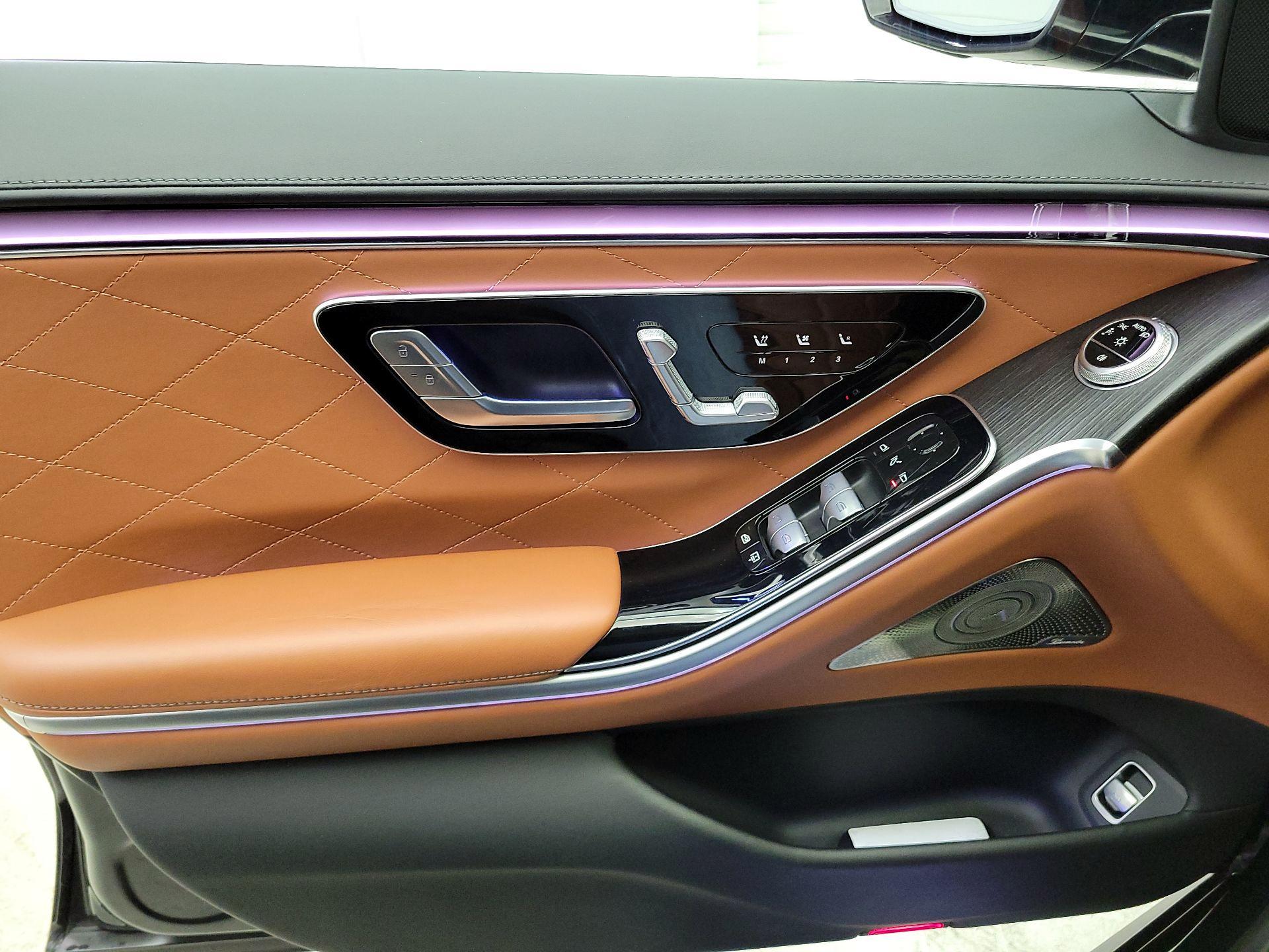 Thumbnail: 2022 Mercedes-Benz S-Class - 10