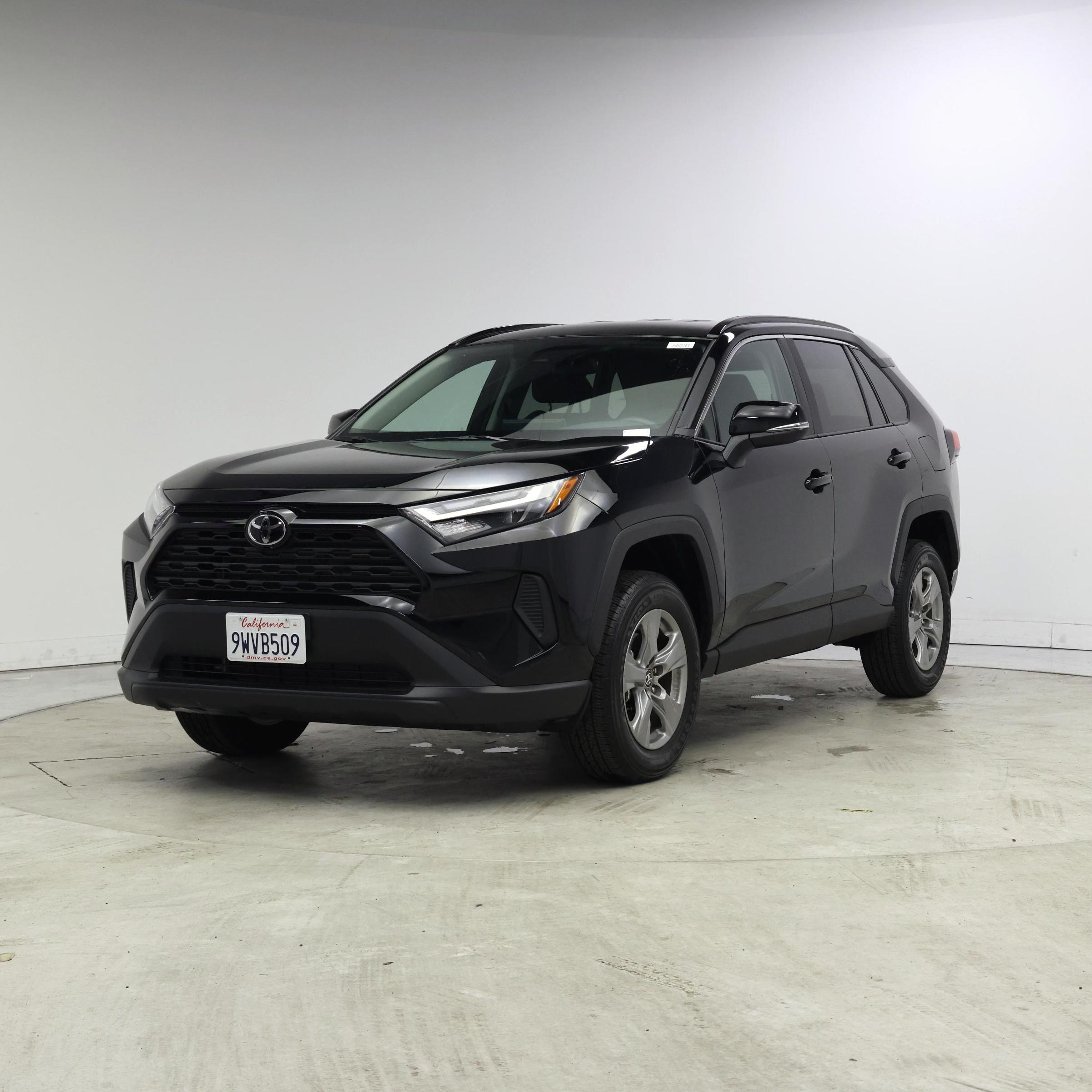 Thumbnail: 2025 Toyota RAV4 - 4