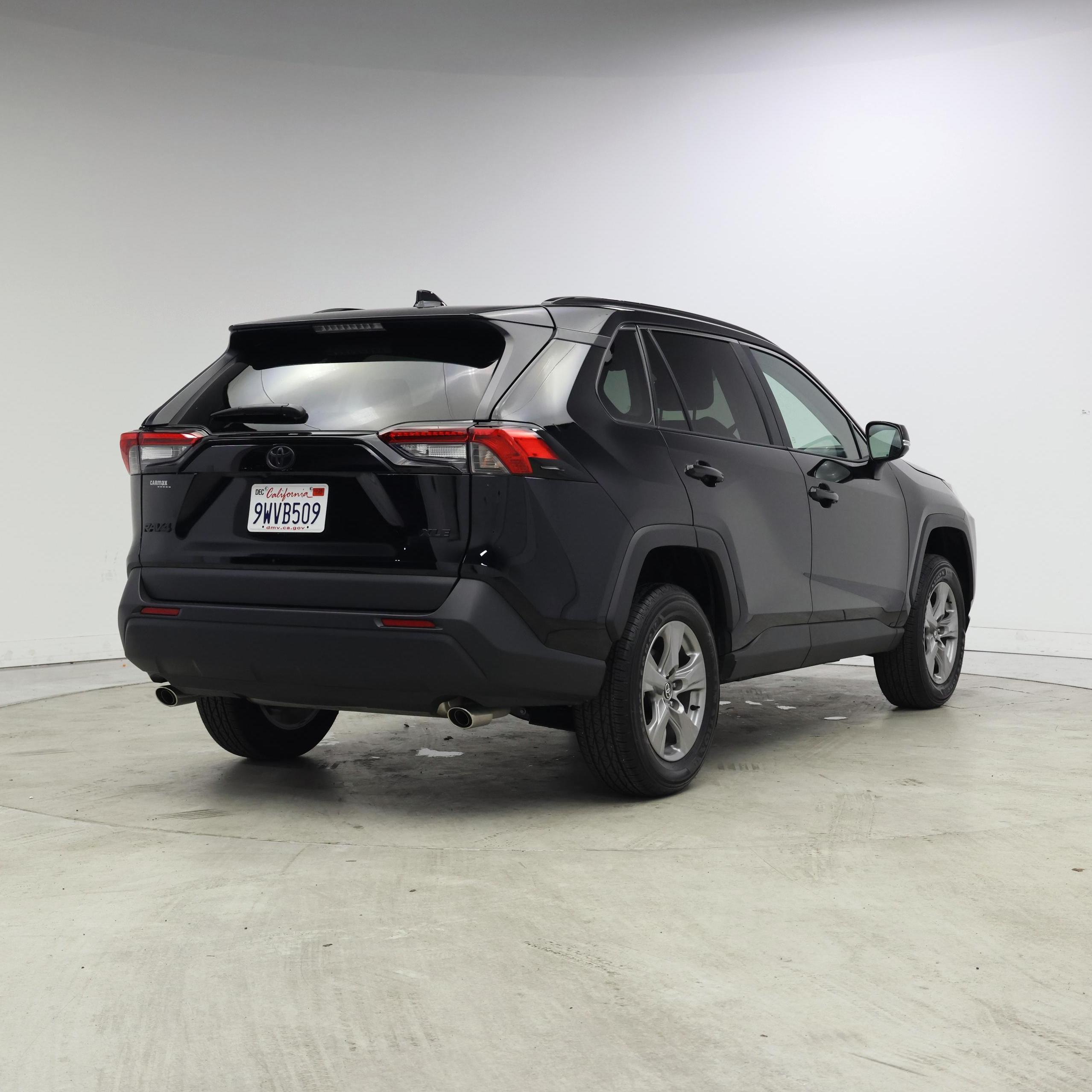 Thumbnail: 2025 Toyota RAV4 - 8