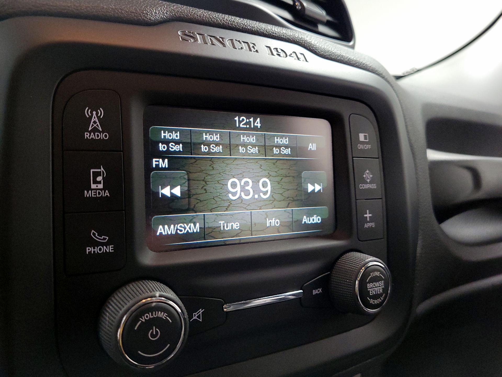 Thumbnail: 2017 Jeep Renegade - 15