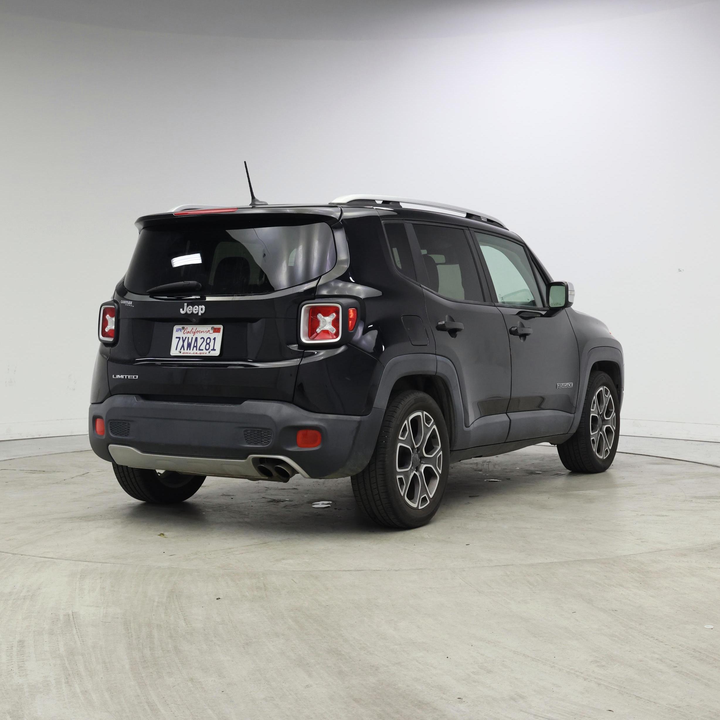 Thumbnail: 2017 Jeep Renegade - 8