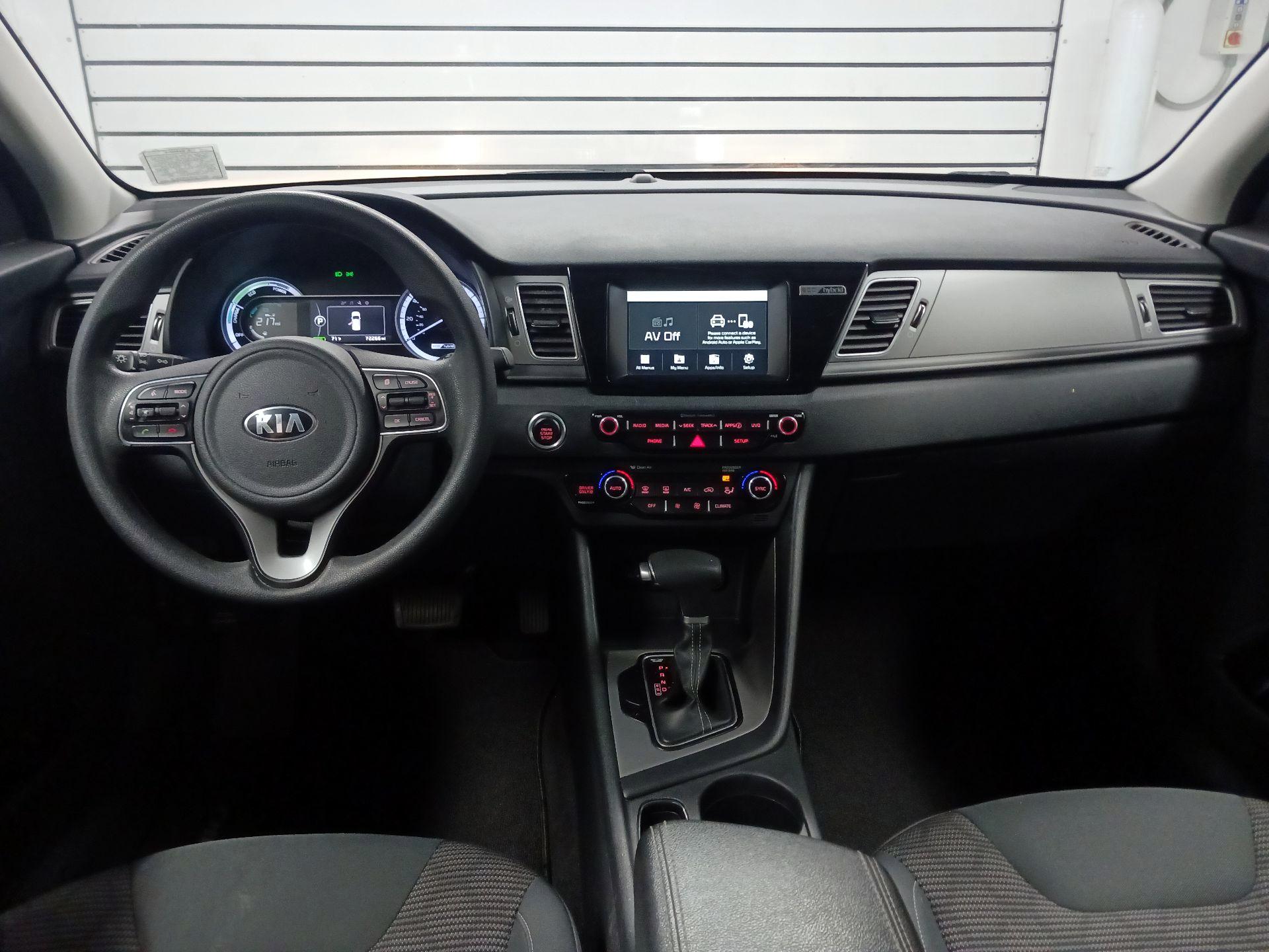 Thumbnail: 2018 Kia Niro - 9