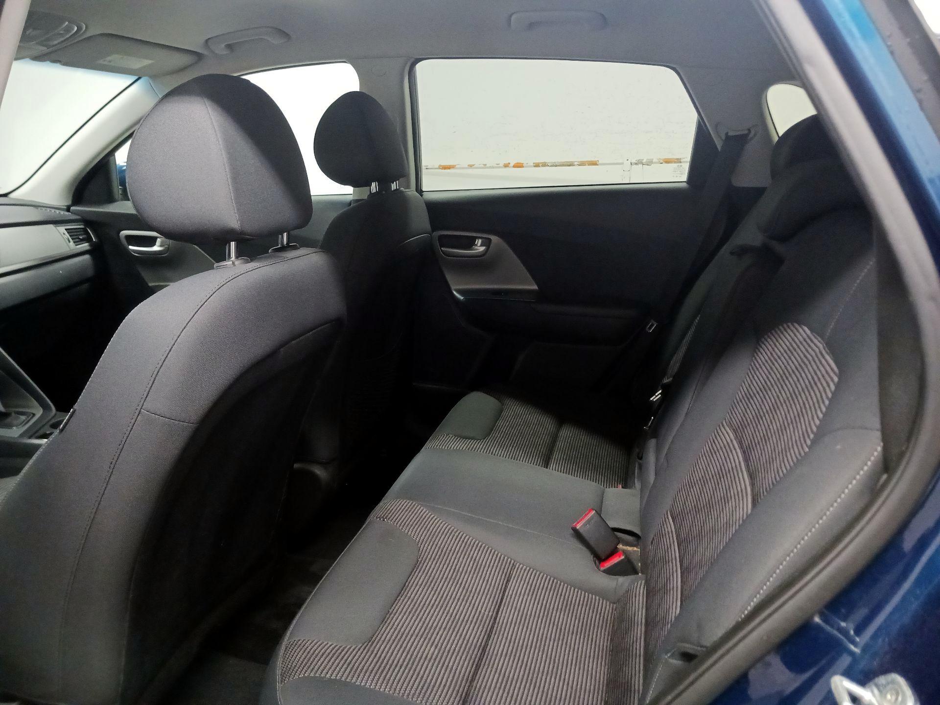 Thumbnail: 2018 Kia Niro - 18