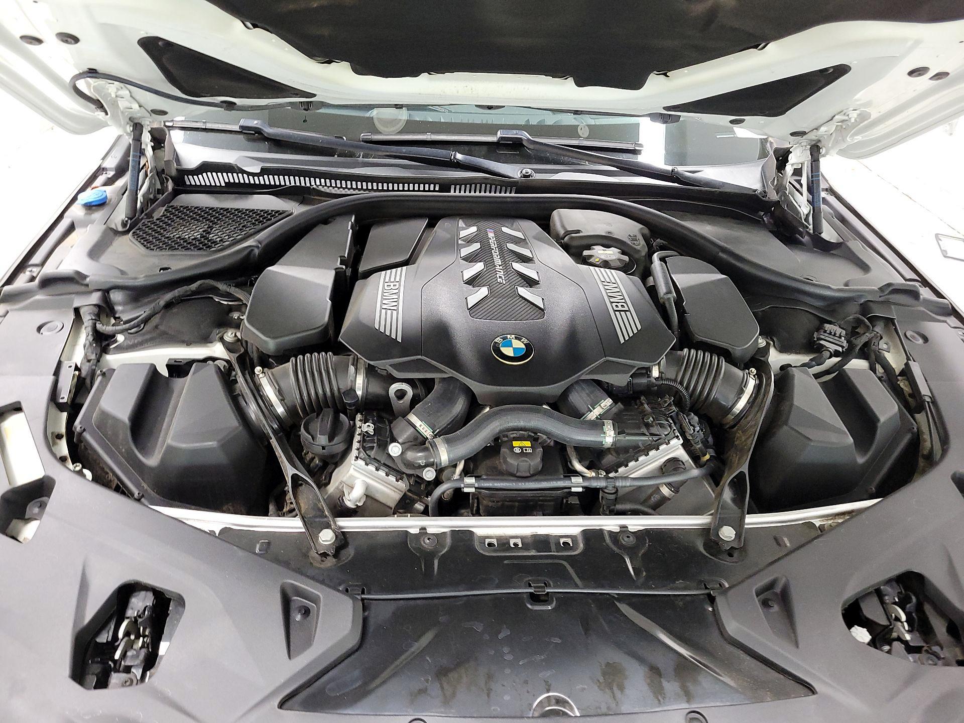 Thumbnail: 2022 BMW 8 Series - 19