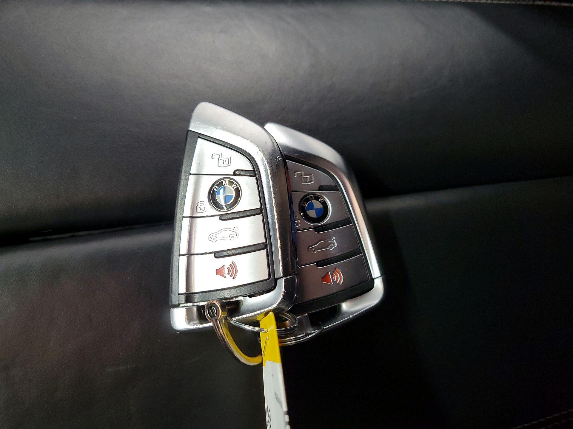 Thumbnail: 2022 BMW 8 Series - 20