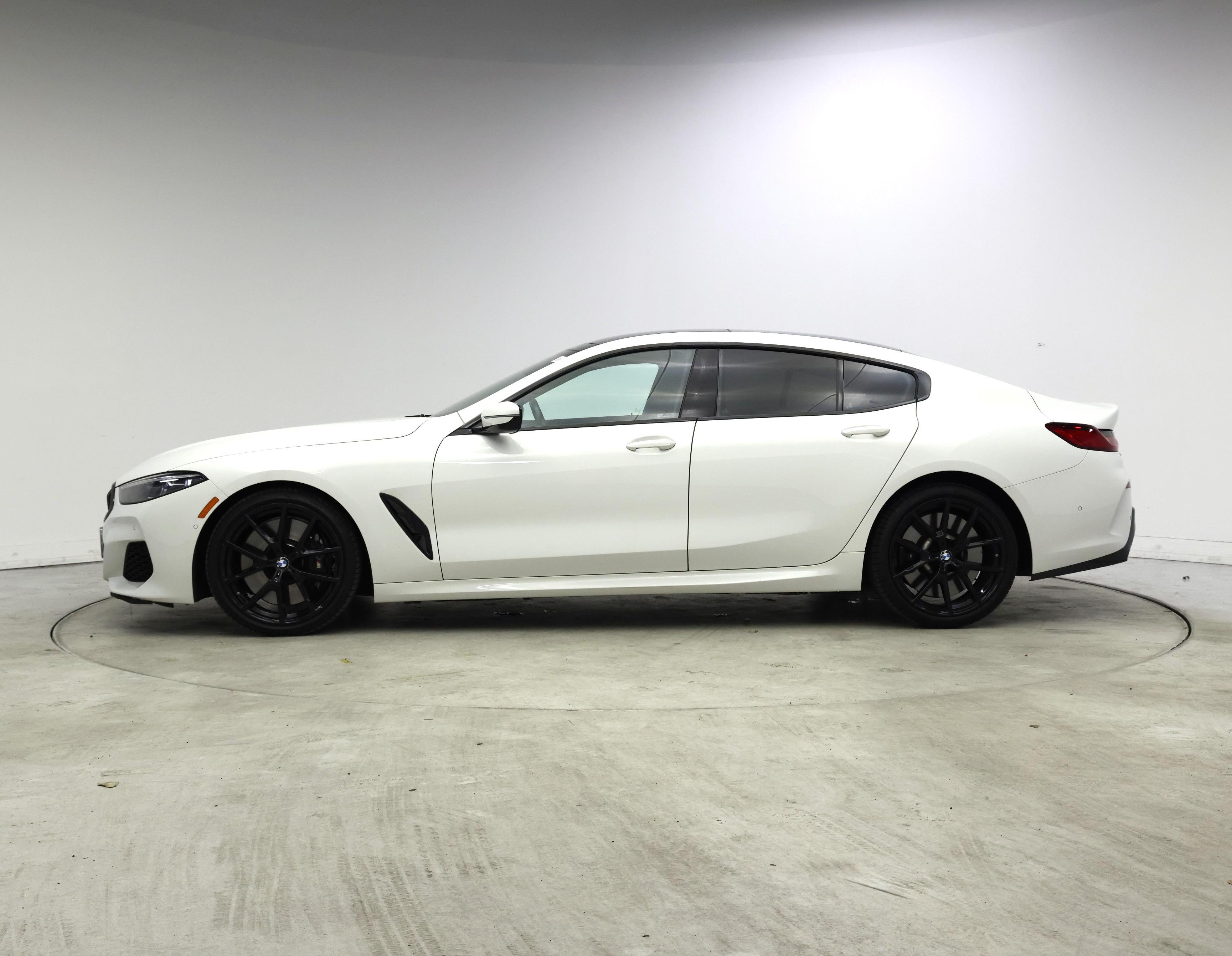 Thumbnail: 2022 BMW 8 Series - 3